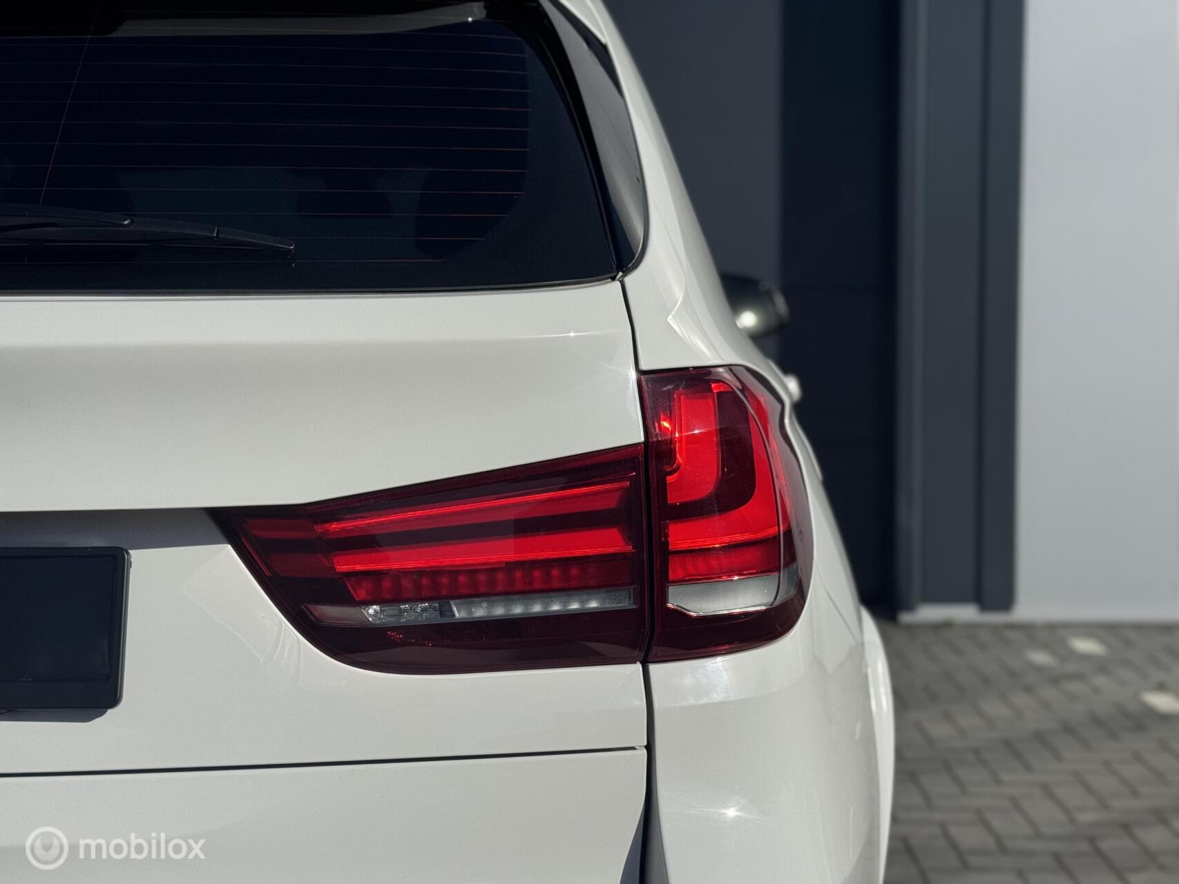 Foto van BMW X5 M50d