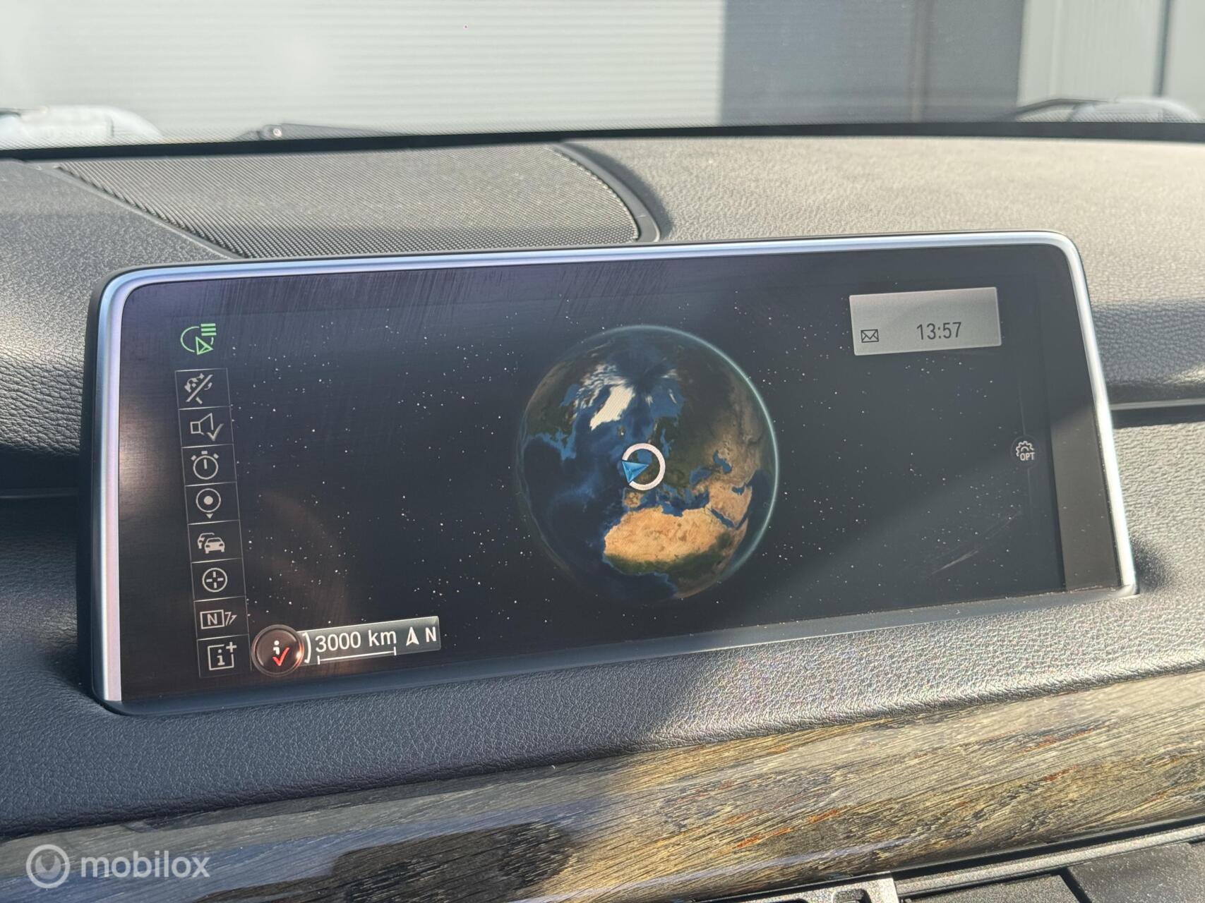 Foto van BMW X5 M50d