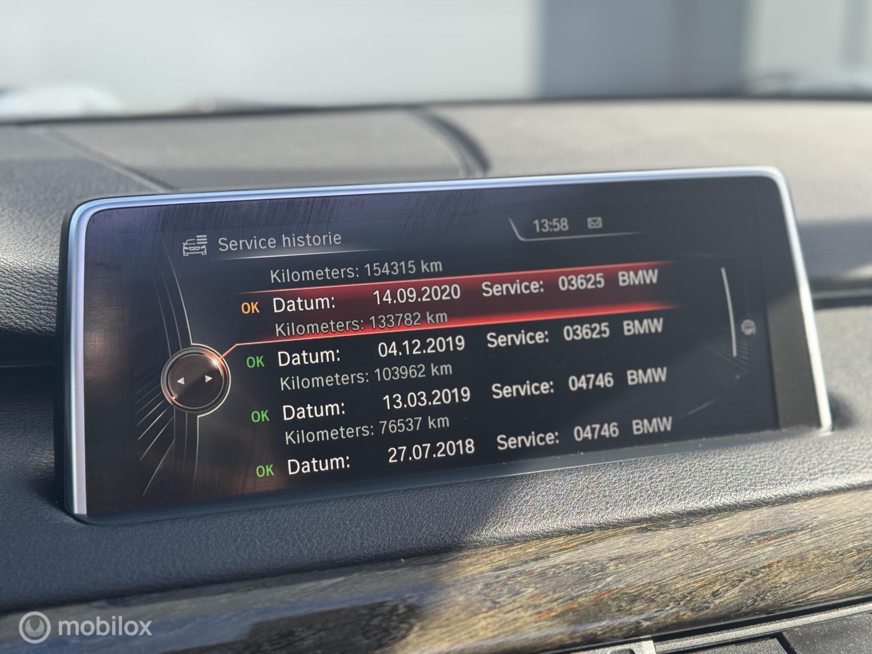 Foto van BMW X5 M50d