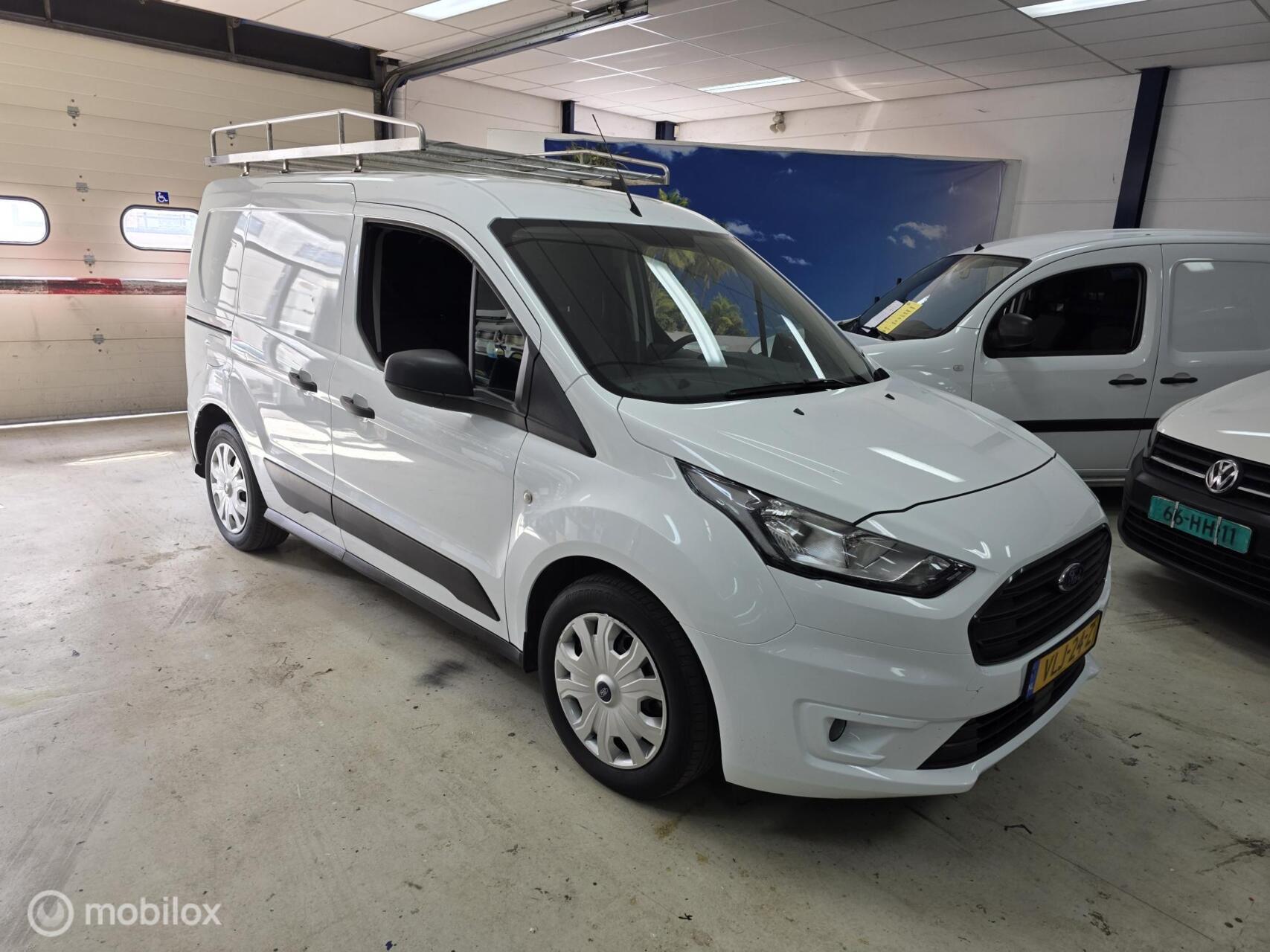 Ford Transit Connect 1.5 EcoBlue L1 airco 6 bak imperiaal 2021 - voorkant