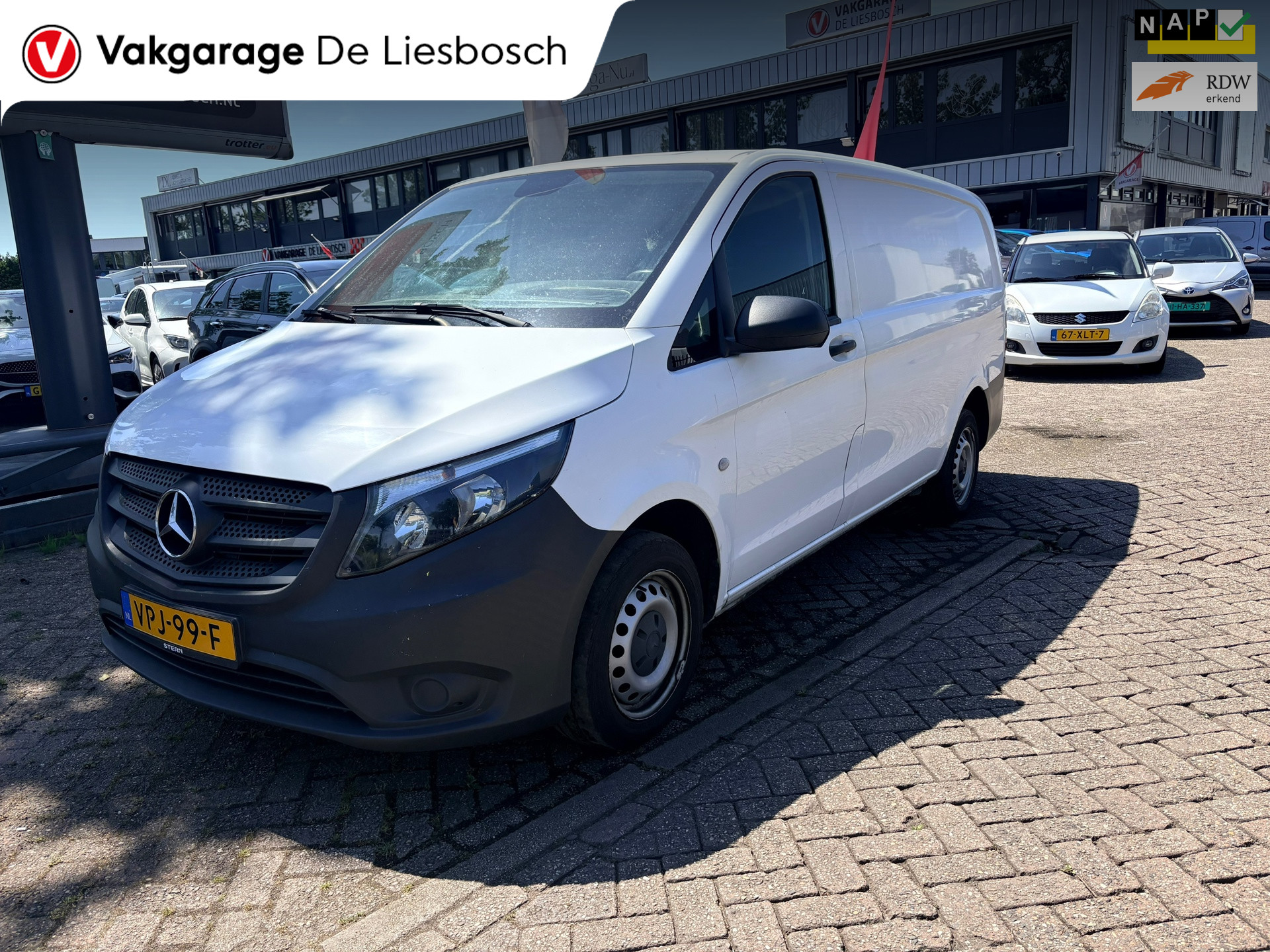 Mercedes-Benz Vito 110 CDI Functional Lang / Navigatie / camera / Cruise-control / 2022 - voorkant