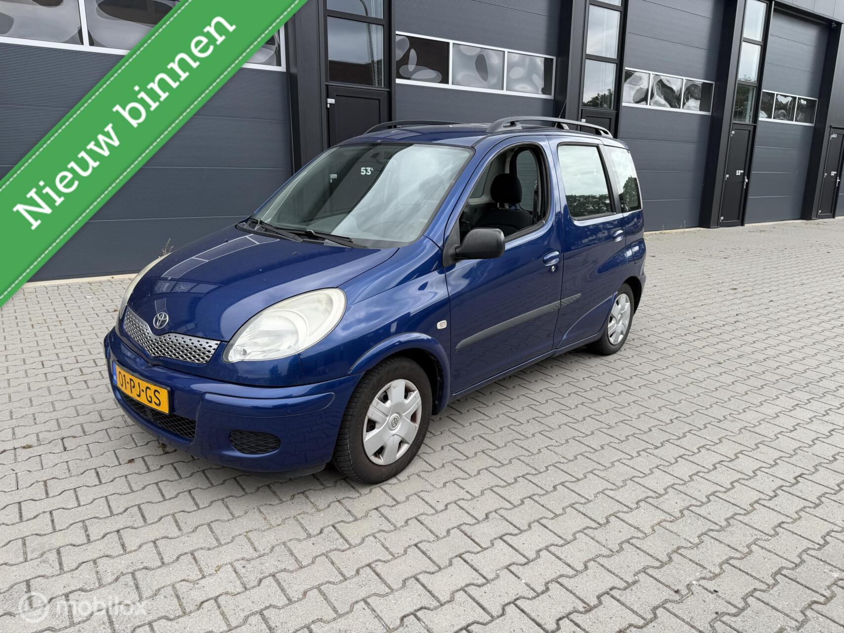 Toyota Toyota Yaris Verso 1.3 VVT-i Terra airco 2004 - voorkant