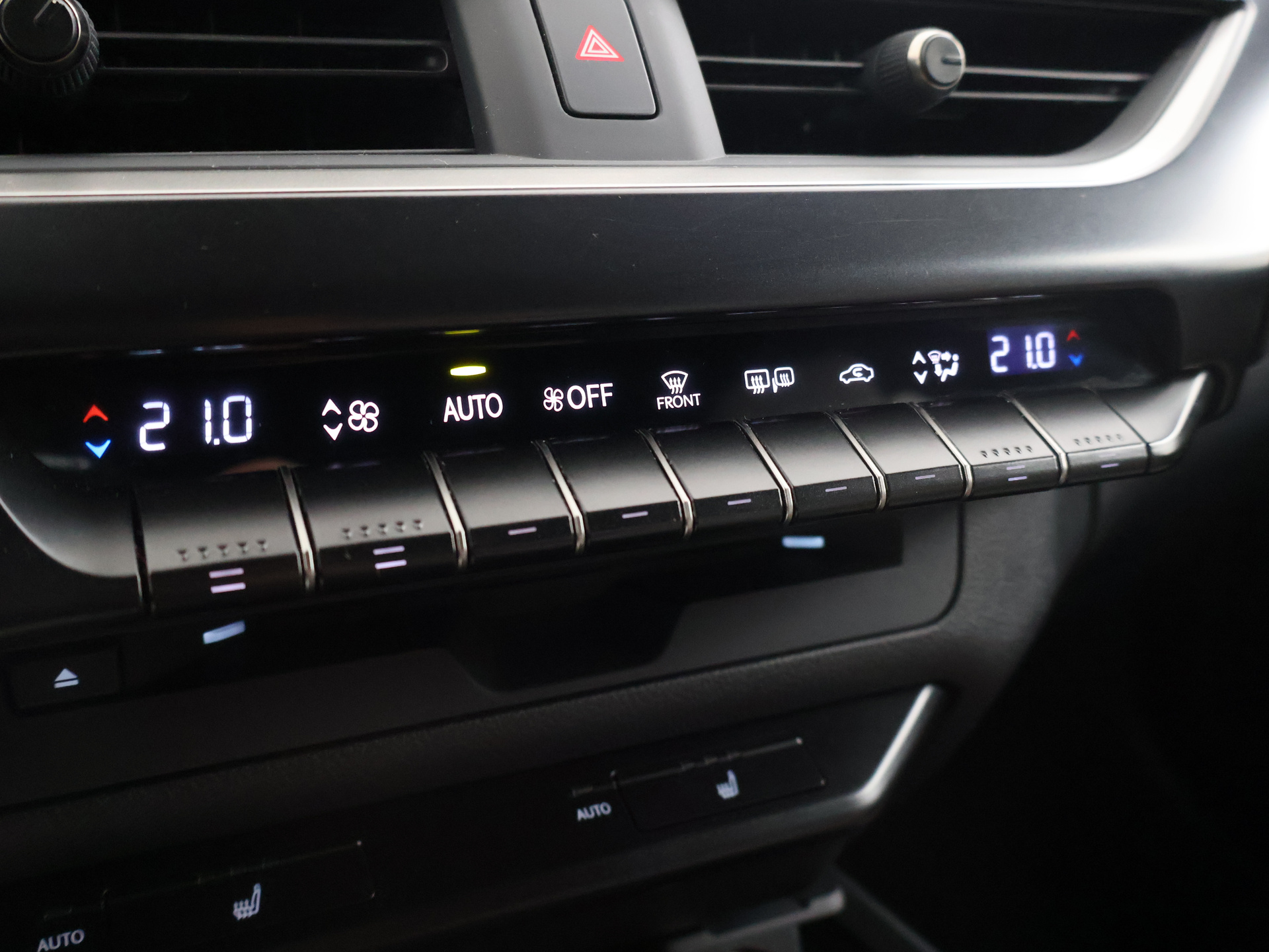 Foto van Lexus Lexus Ux250h