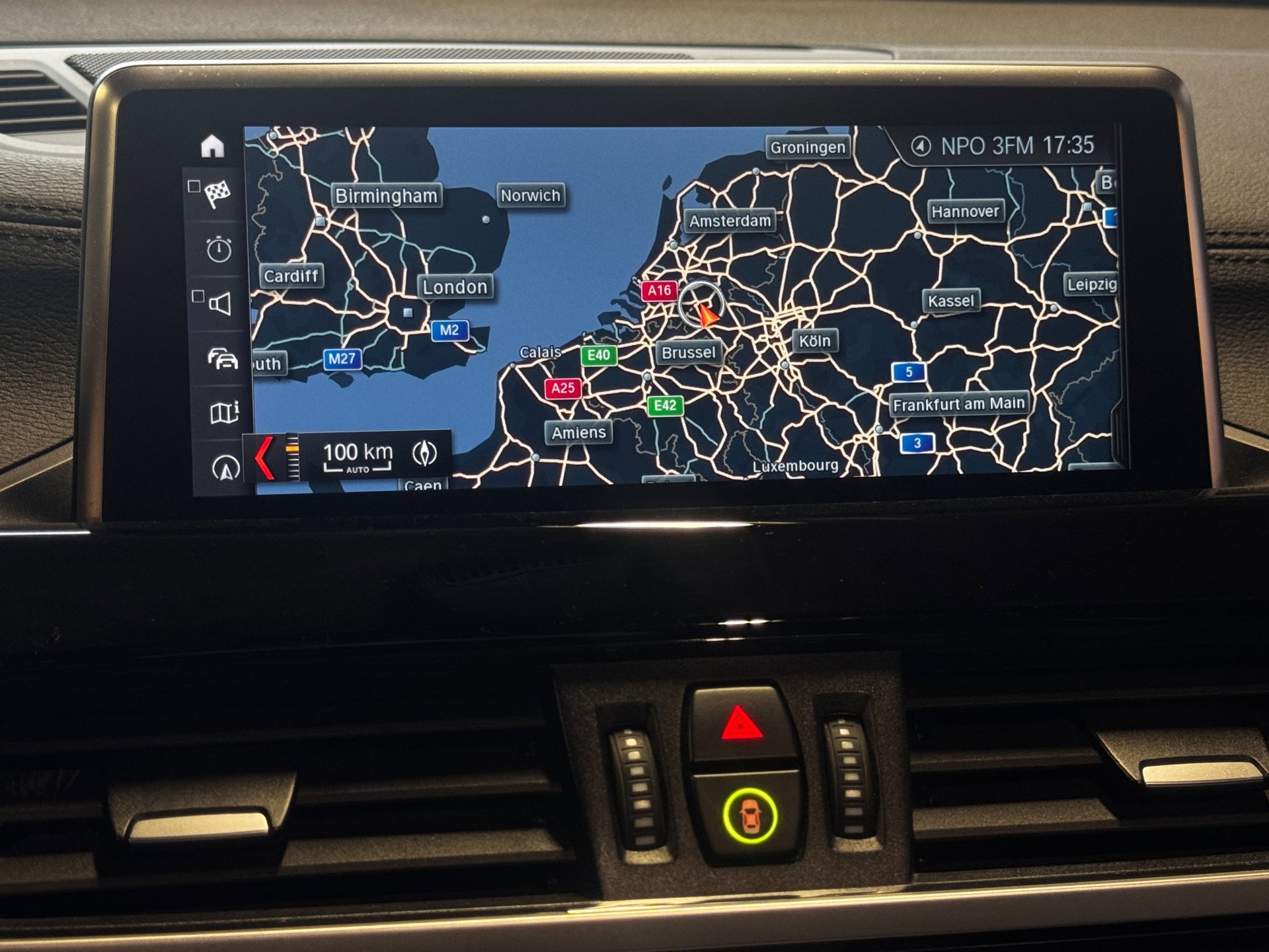 Foto van BMW X2 Xdrive25e
