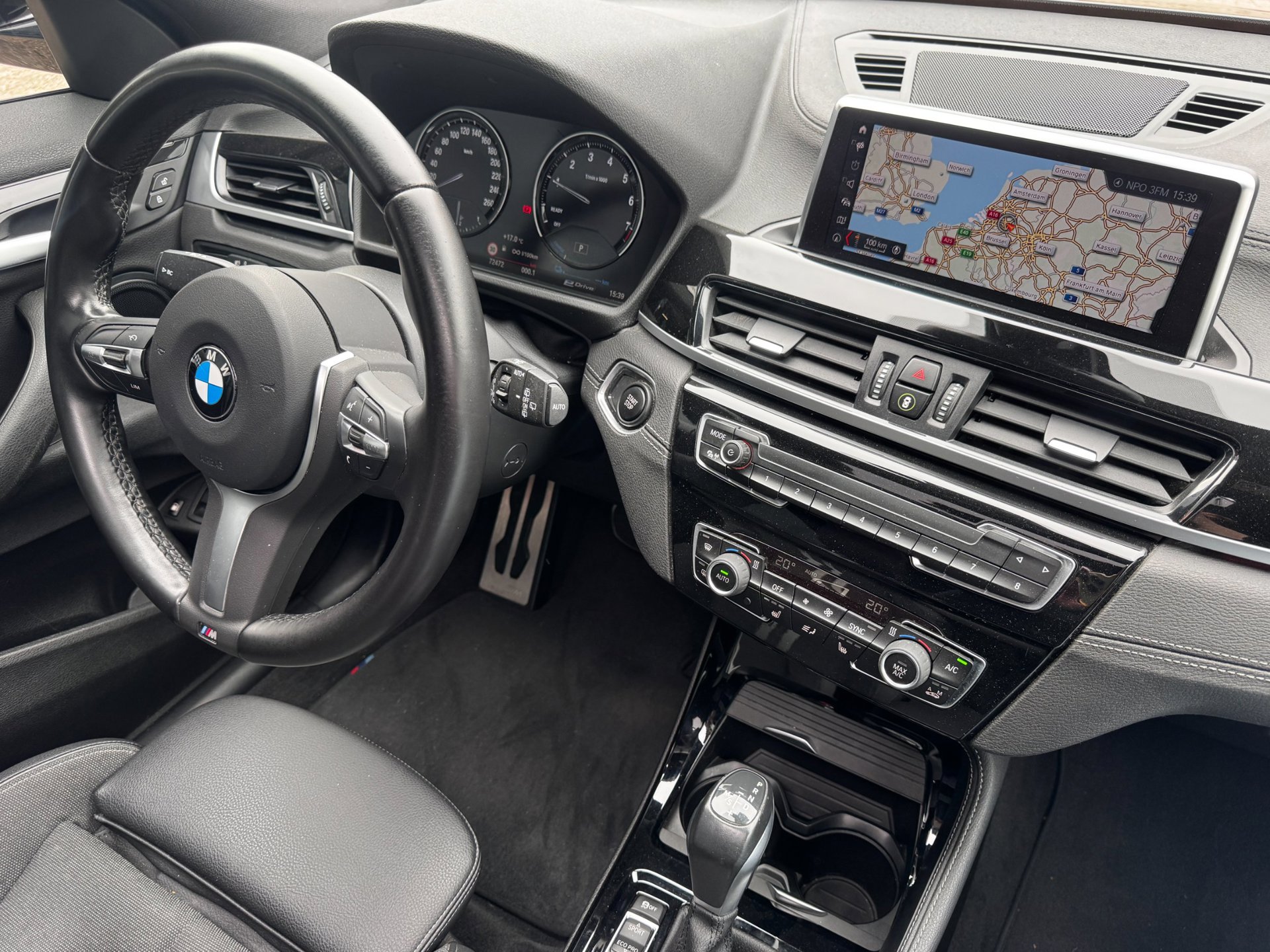 Foto van BMW X2 Xdrive25e