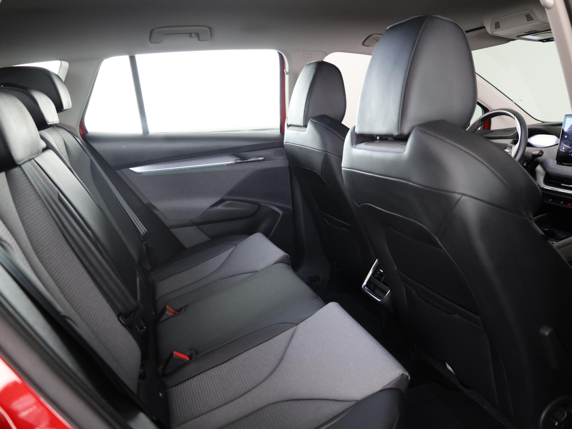 Foto van Skoda Enyaq 50