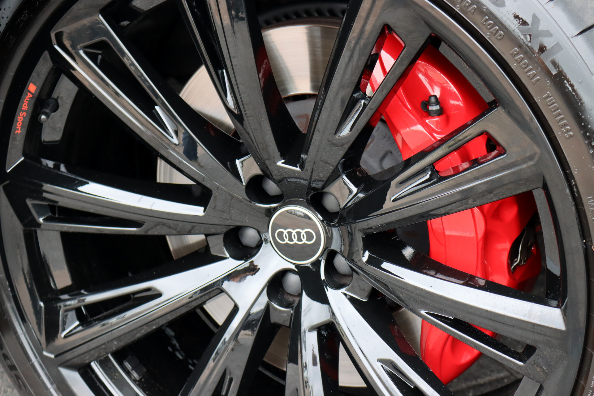 Foto van Audi Q8 55 TFSI E