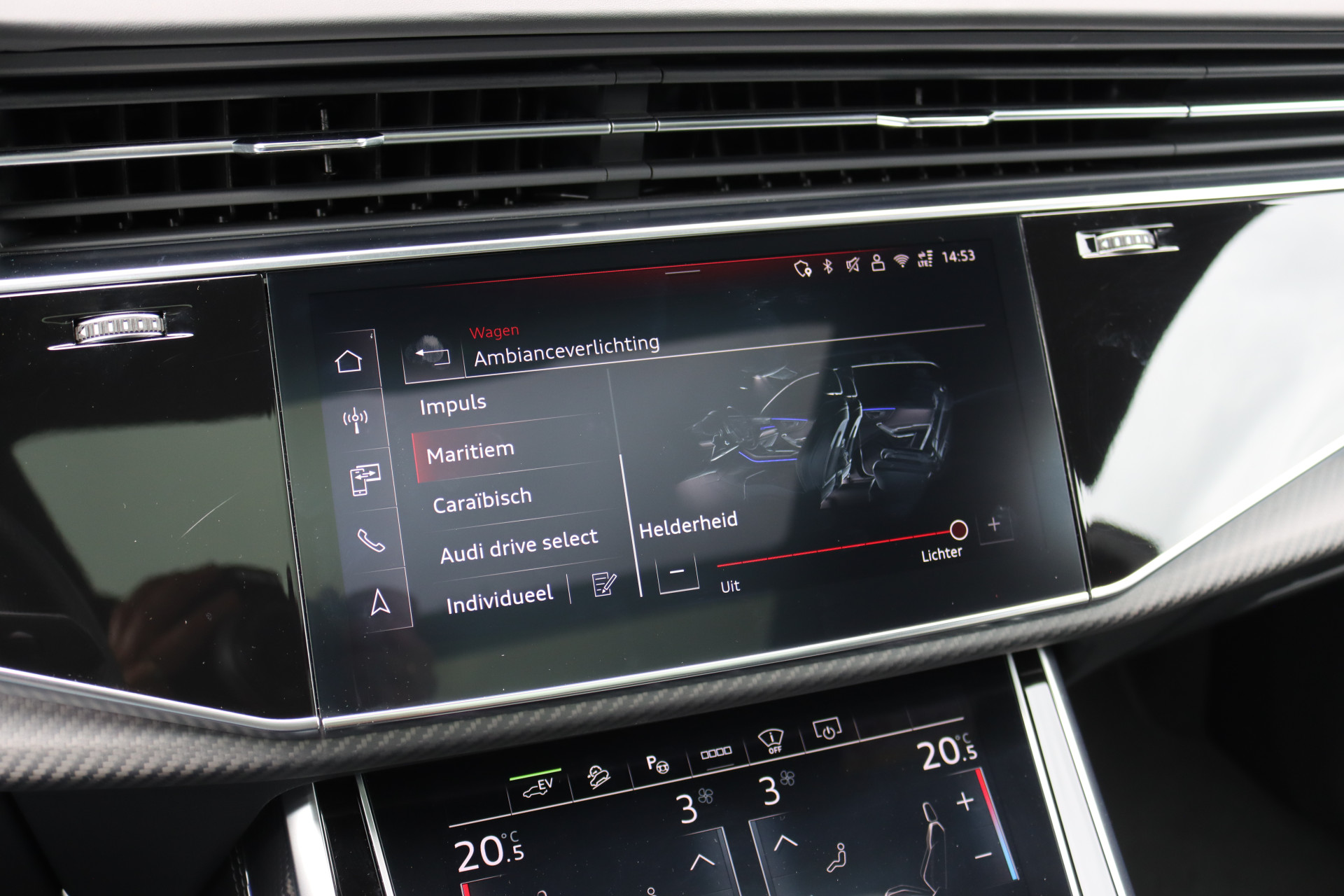 Foto van Audi Q8 55 TFSI E
