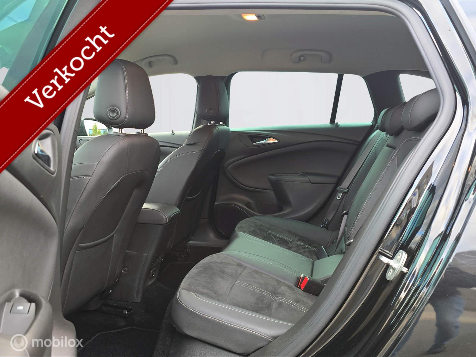 Foto van Opel Astra Sports Tourer