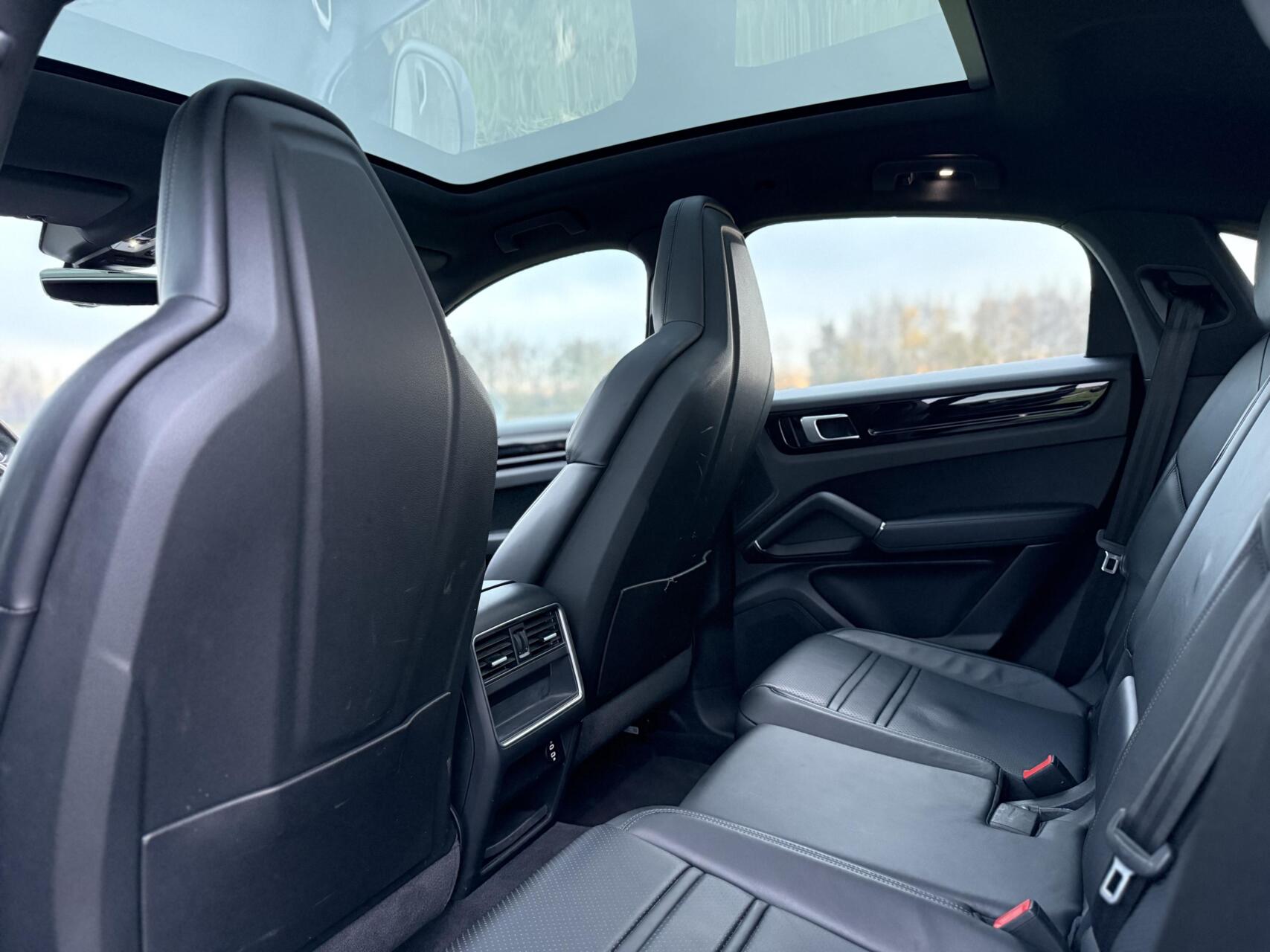 Foto van Porsche Cayenne E-hybrid