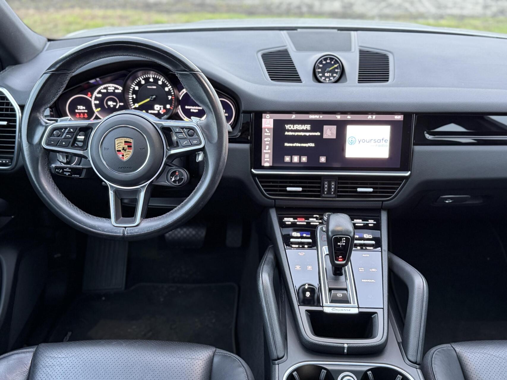 Foto van Porsche Cayenne E-hybrid