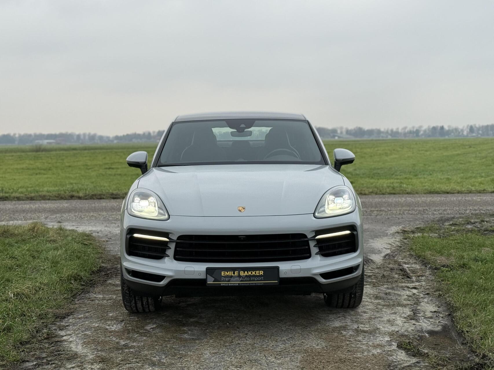 Foto van Porsche Cayenne E-hybrid