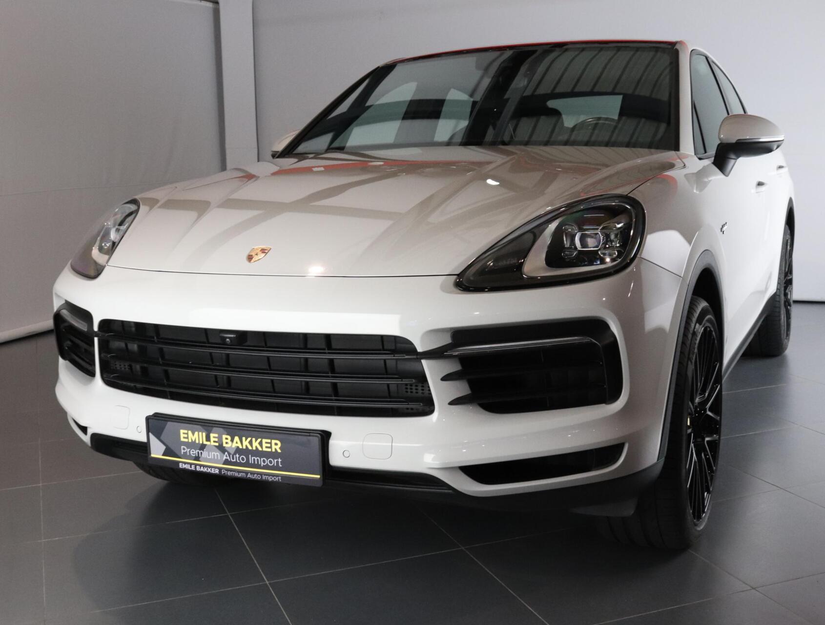 Foto van Porsche Cayenne E-hybrid
