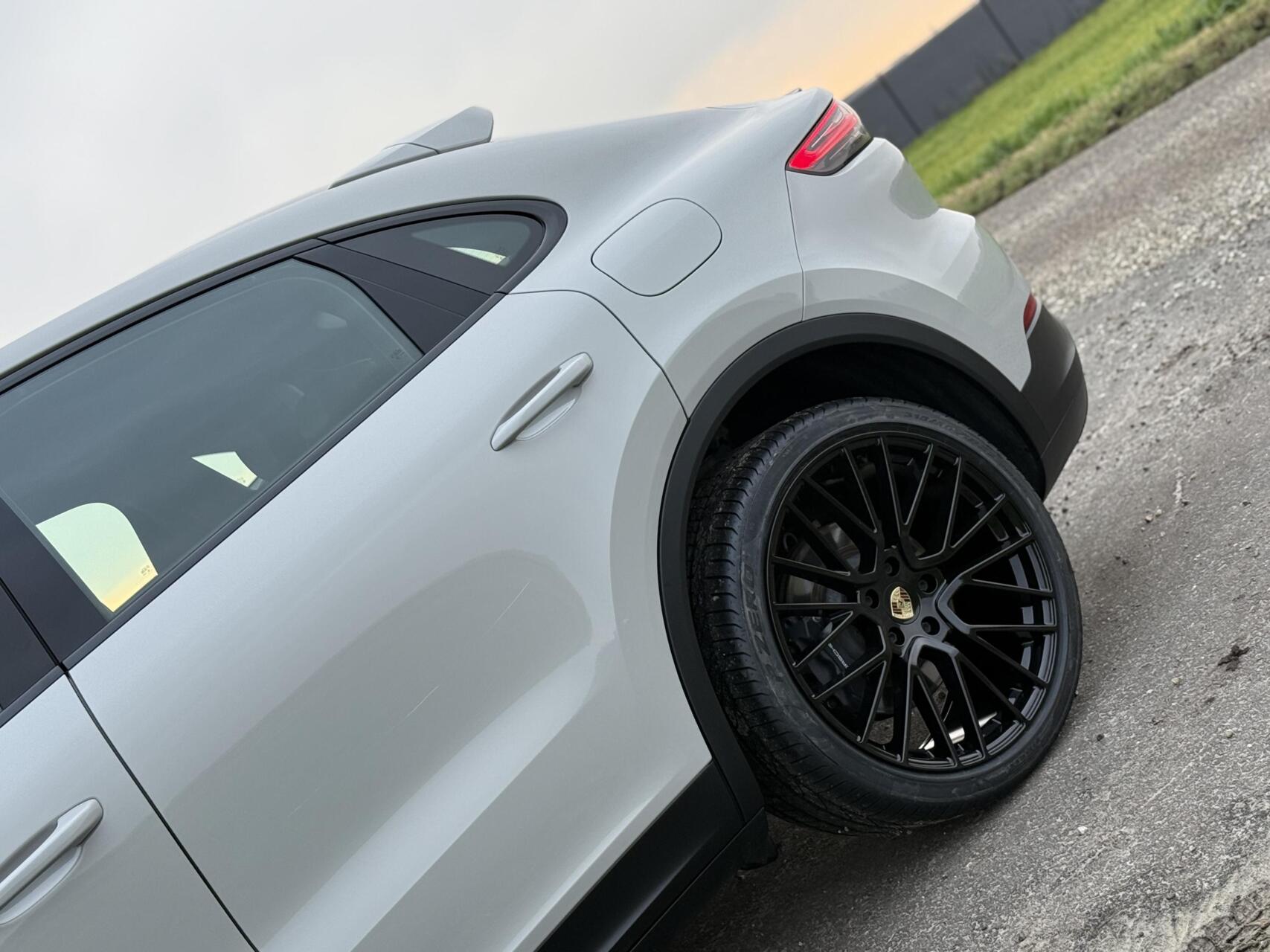 Foto van Porsche Cayenne E-hybrid
