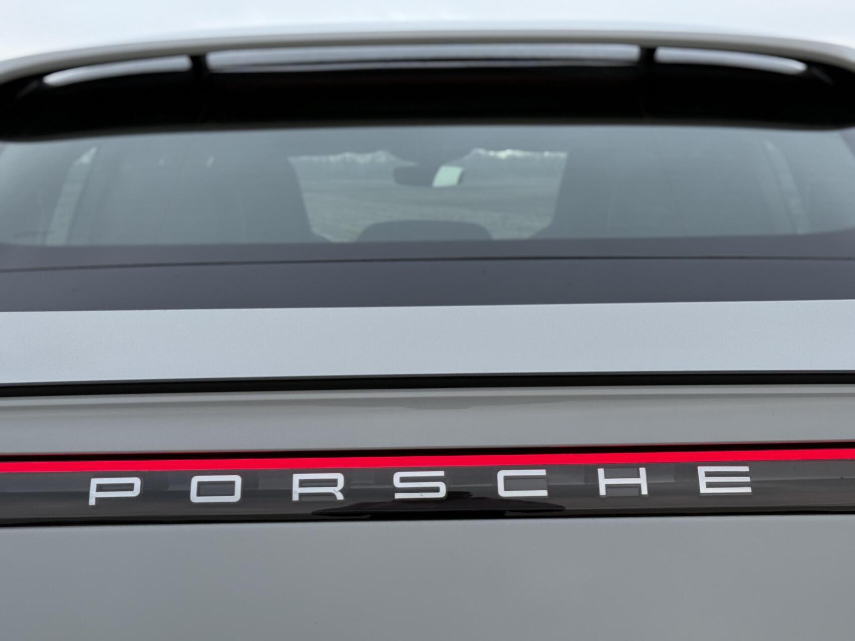Foto van Porsche Cayenne E-hybrid
