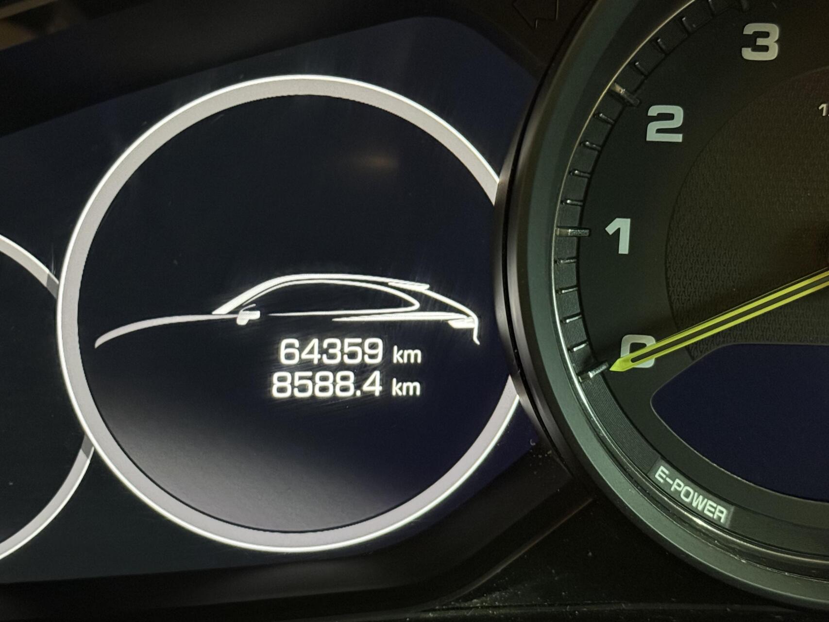 Foto van Porsche Cayenne E-hybrid