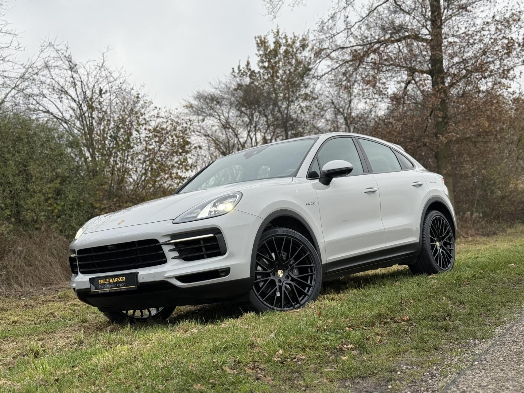 Foto van Porsche Cayenne E-hybrid