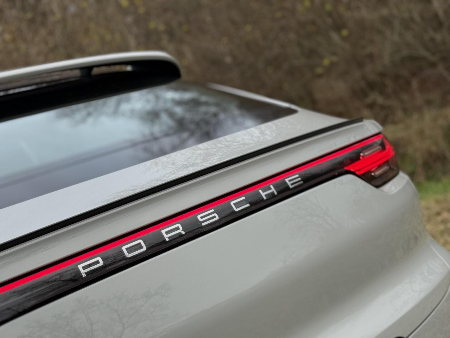 Foto van Porsche Cayenne E-hybrid