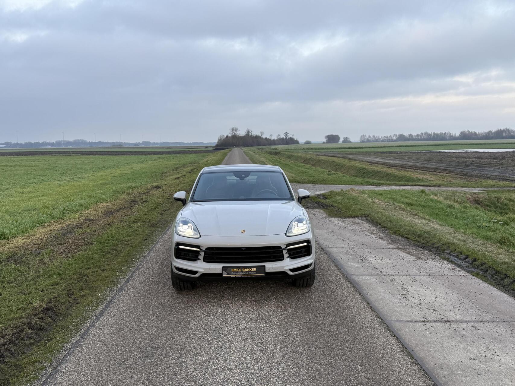 Foto van Porsche Cayenne E-hybrid