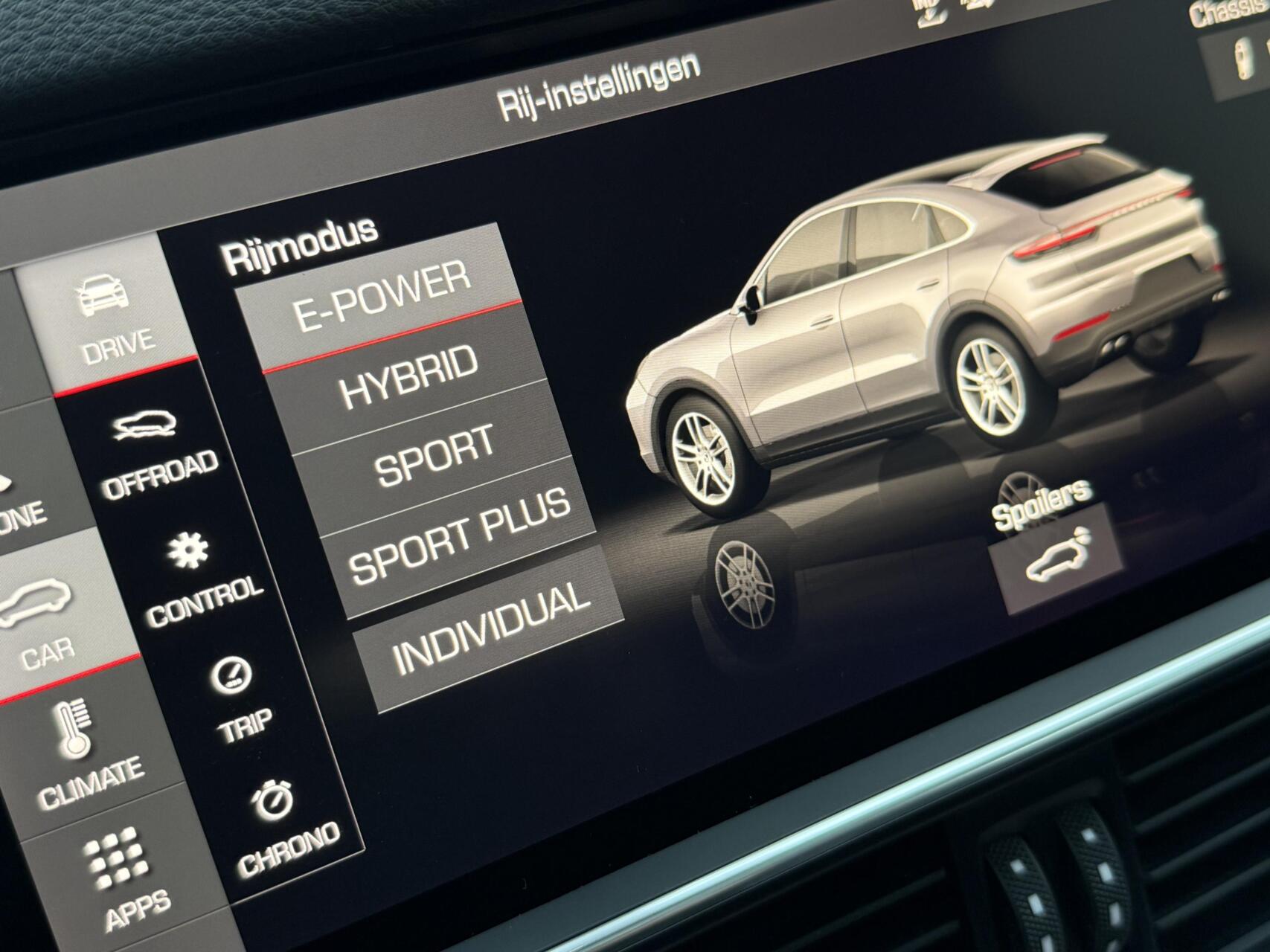 Foto van Porsche Cayenne E-hybrid