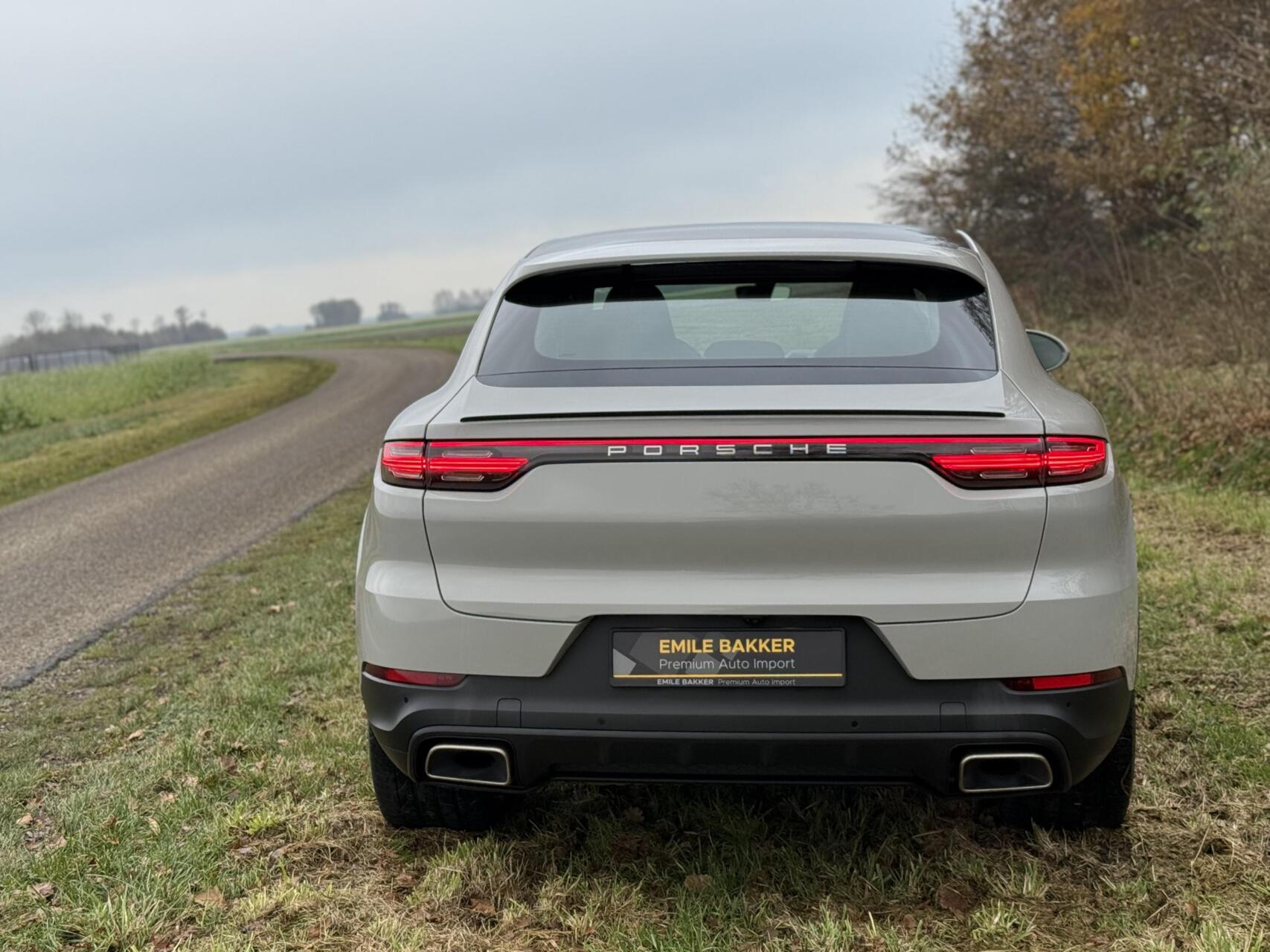 Foto van Porsche Cayenne E-hybrid