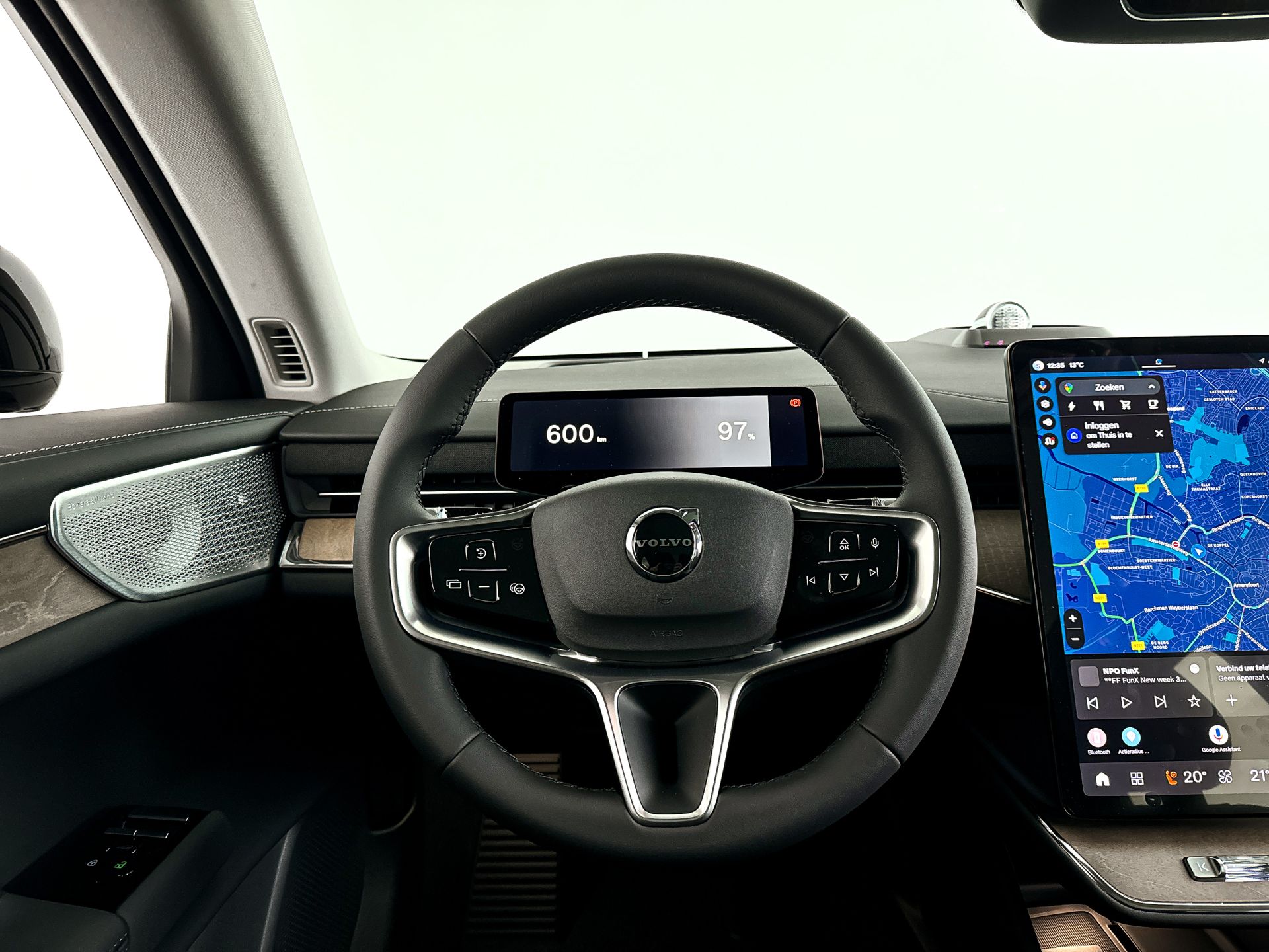 Foto van Volvo Es90