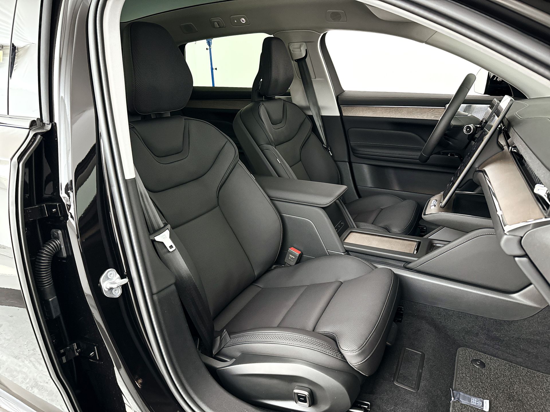Foto van Volvo Es90