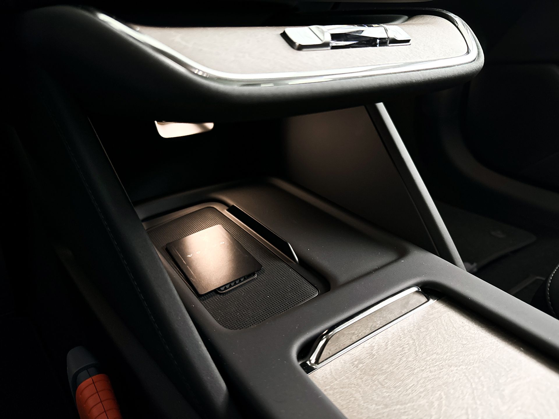 Foto van Volvo Es90