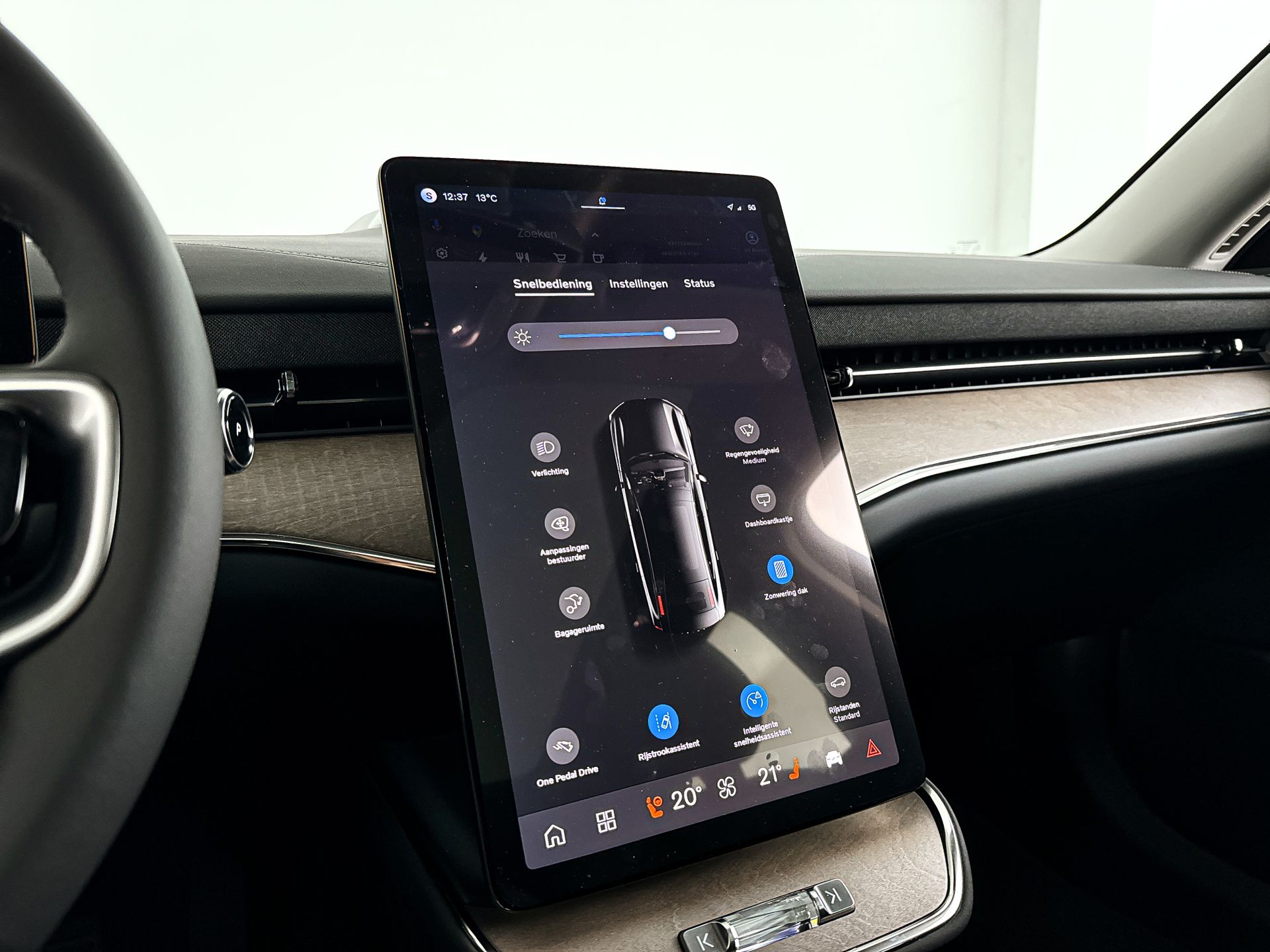 Foto van Volvo Es90