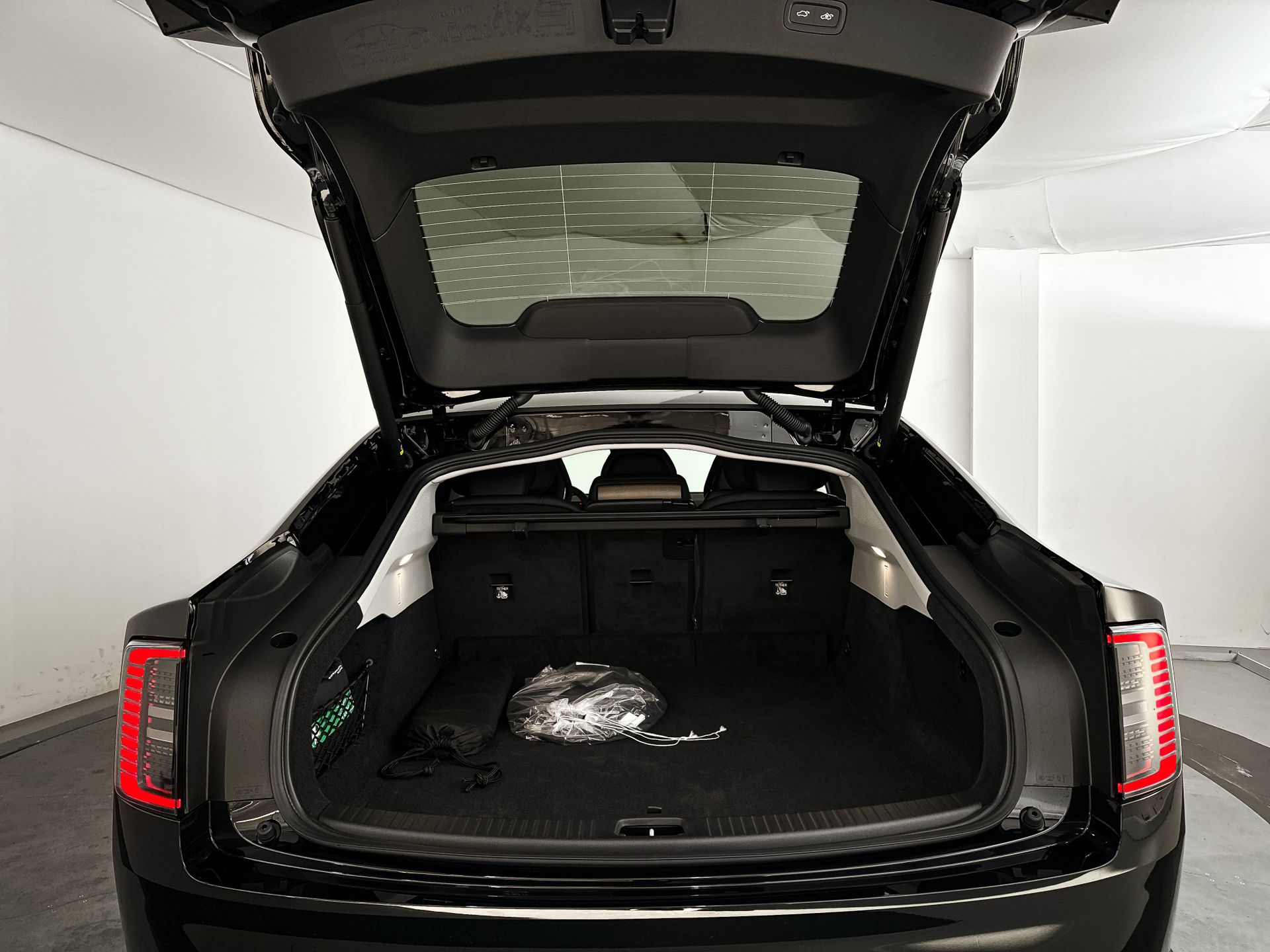 Foto van Volvo Es90