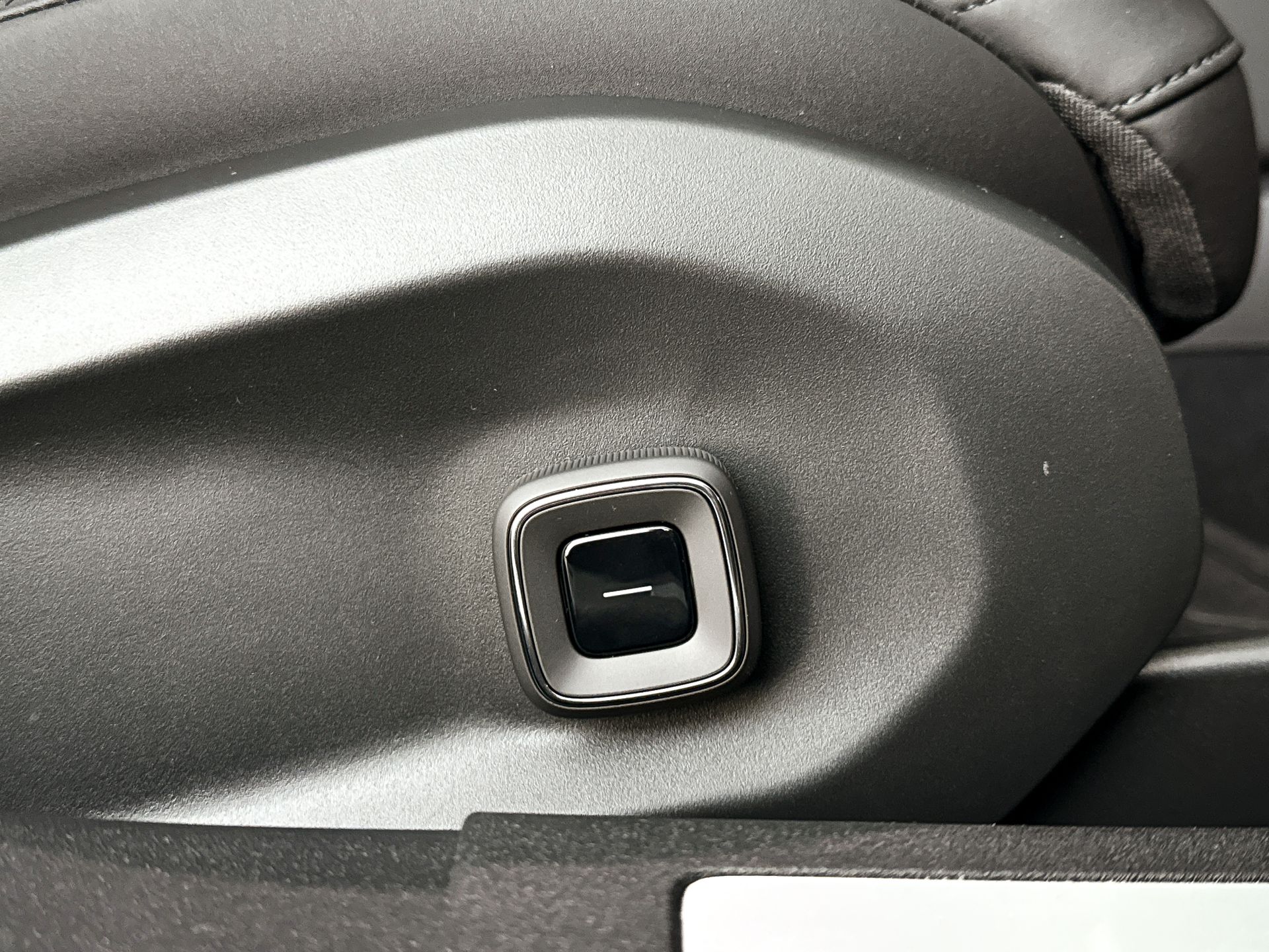 Foto van Volvo Es90