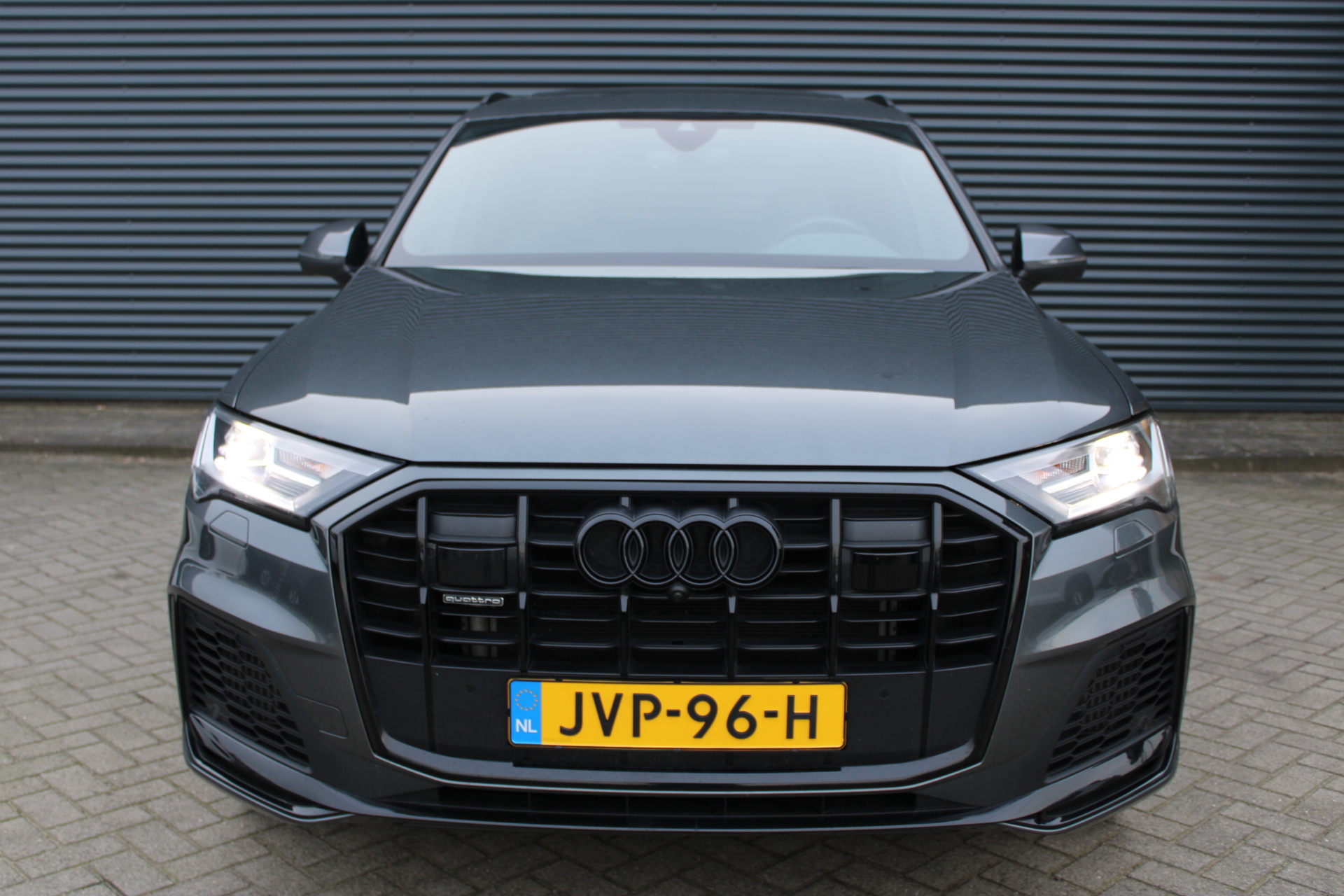 Foto van Audi Q7 55 TFSI E