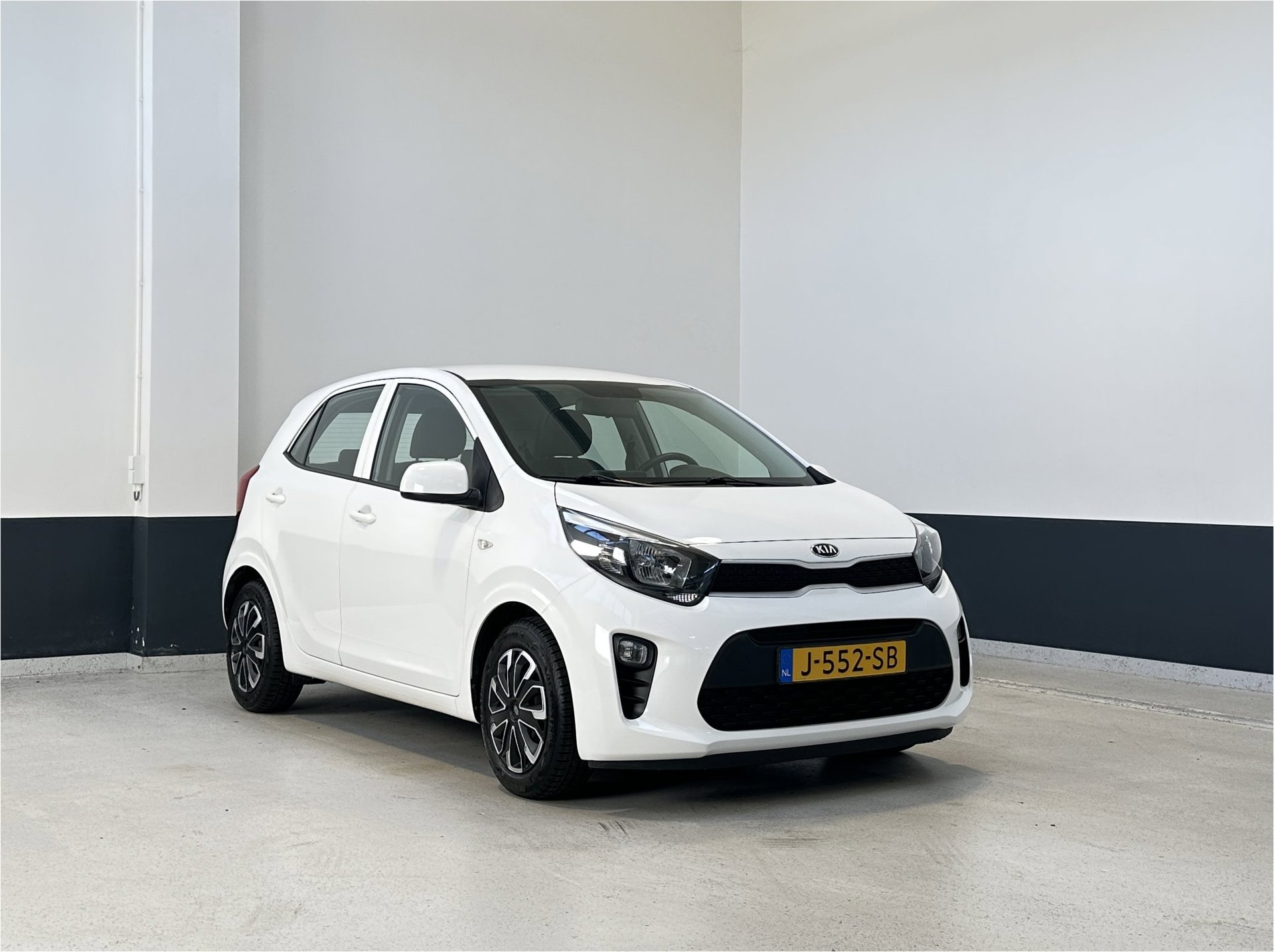 Kia Picanto 1.0 MPi ComfortPlusLine | 2 Eig | Apple Carplay/ Android auto| Navigatie| Camera | NL | 2020 - voorkant