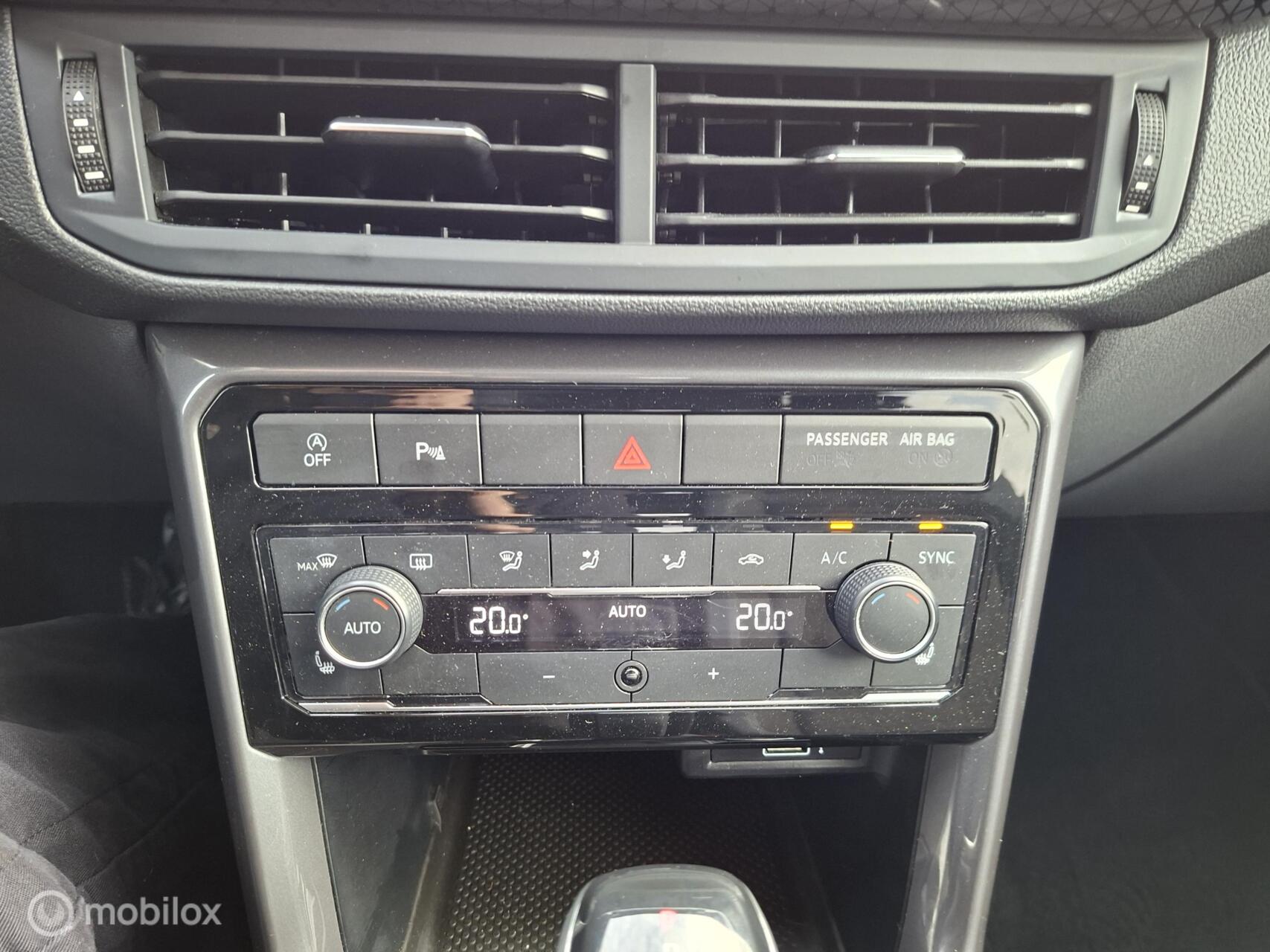 Foto van Volkswagen T-cross