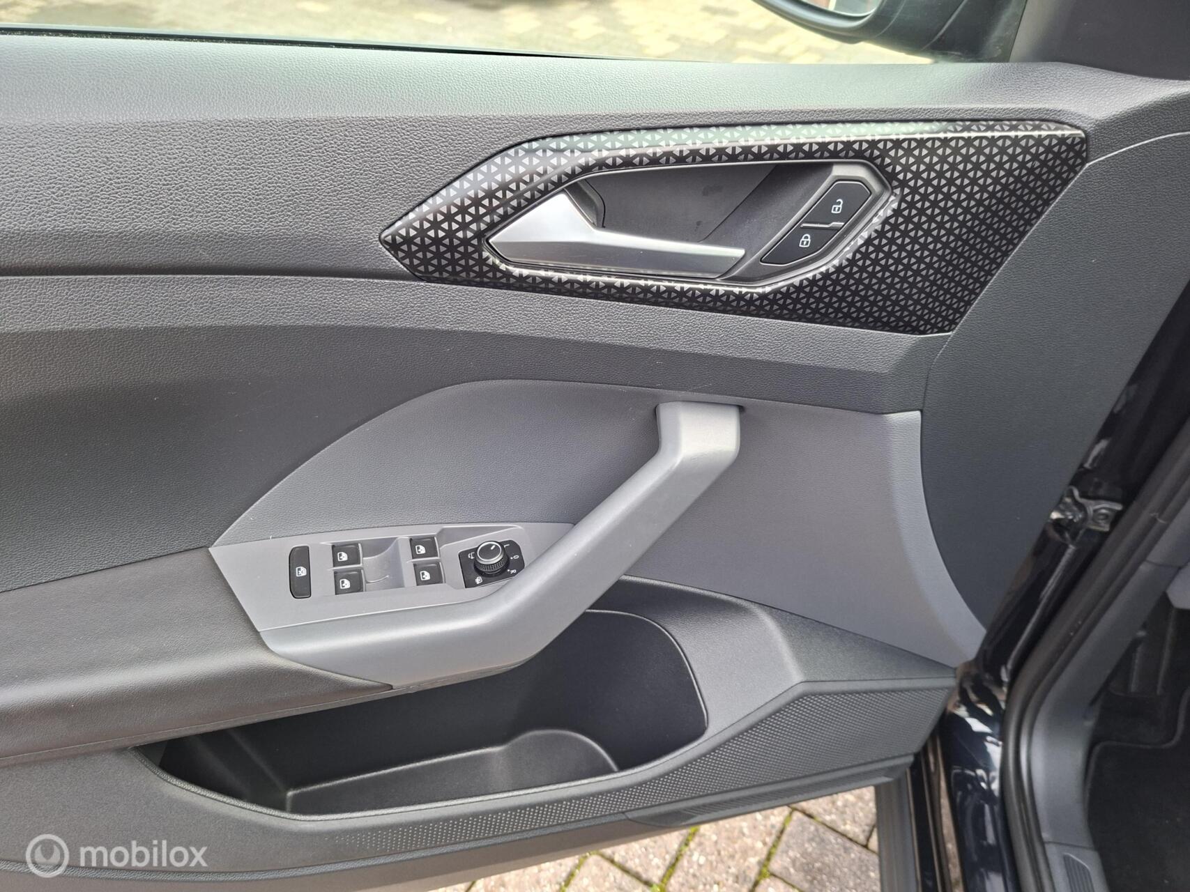 Foto van Volkswagen T-cross