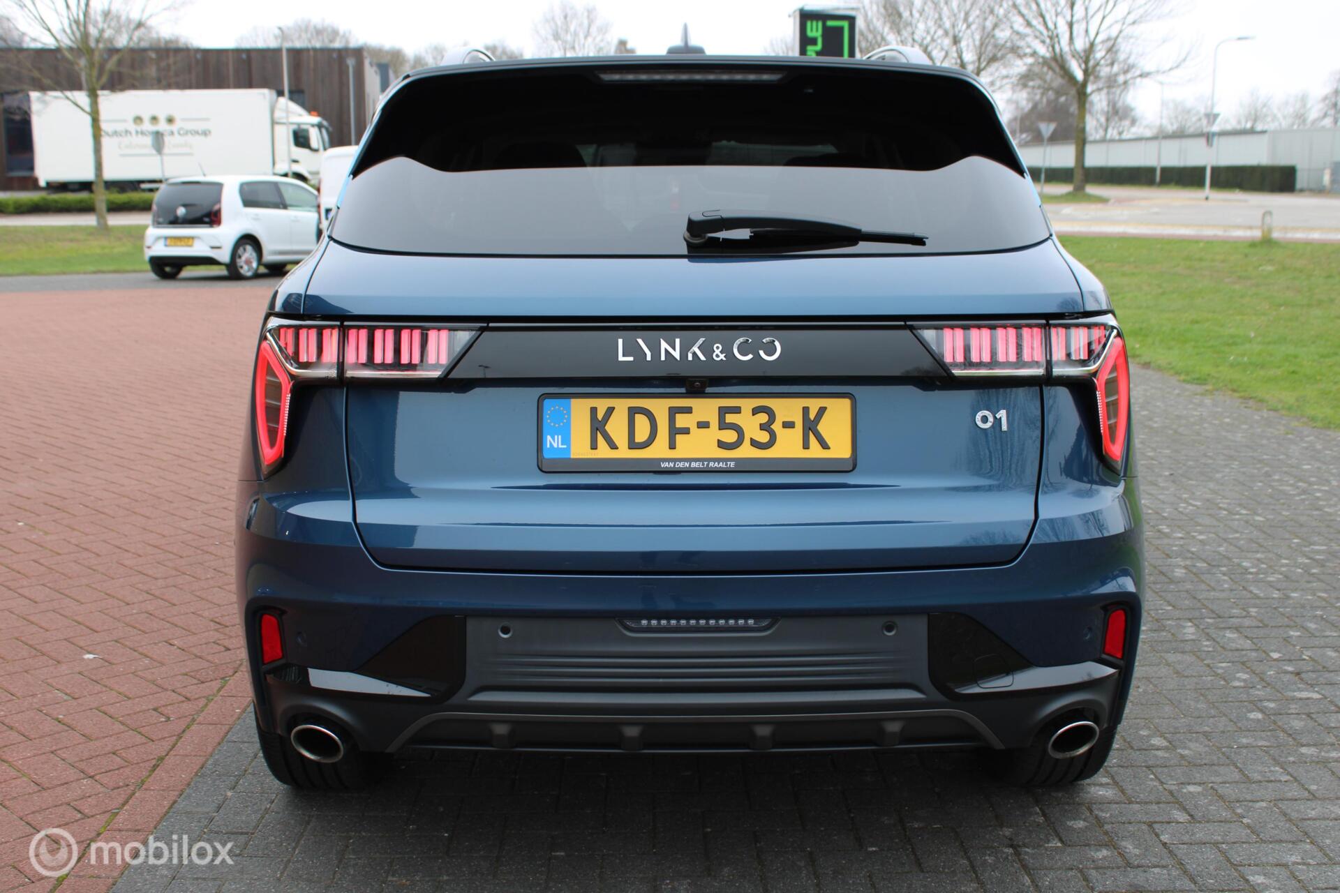 Foto van LYNK & Co 01