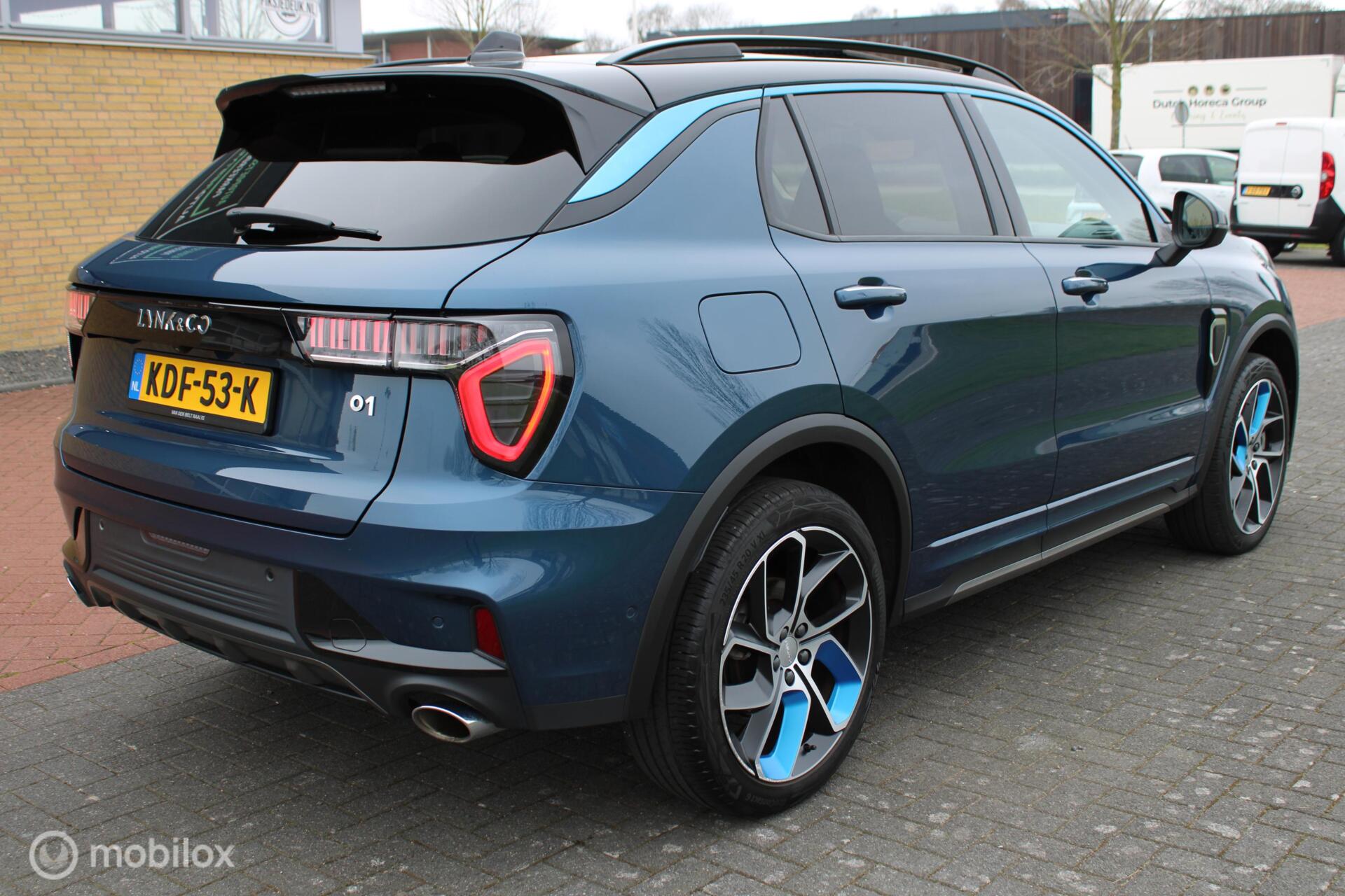 Foto van LYNK & Co 01