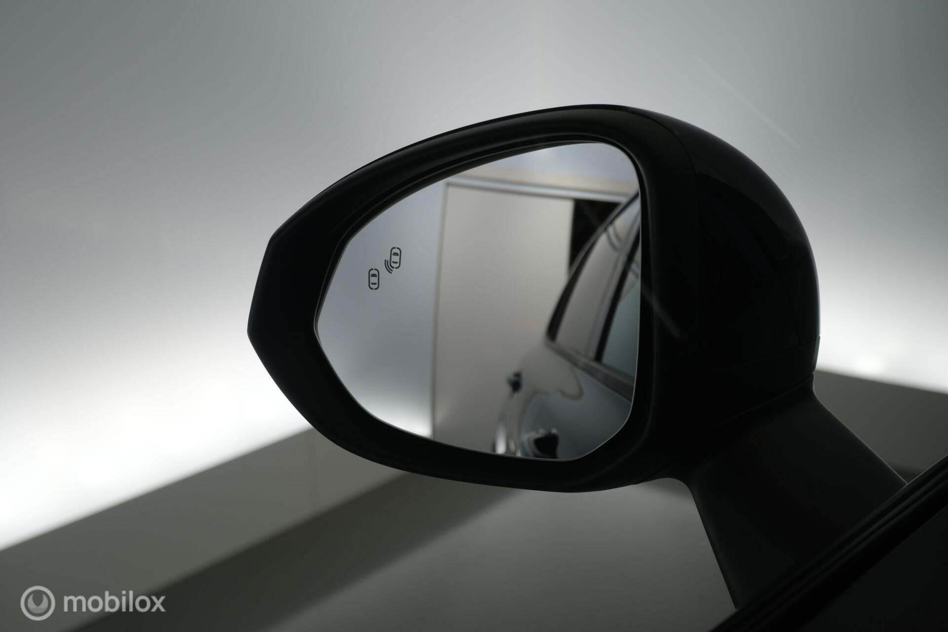 Foto van LYNK & Co 01