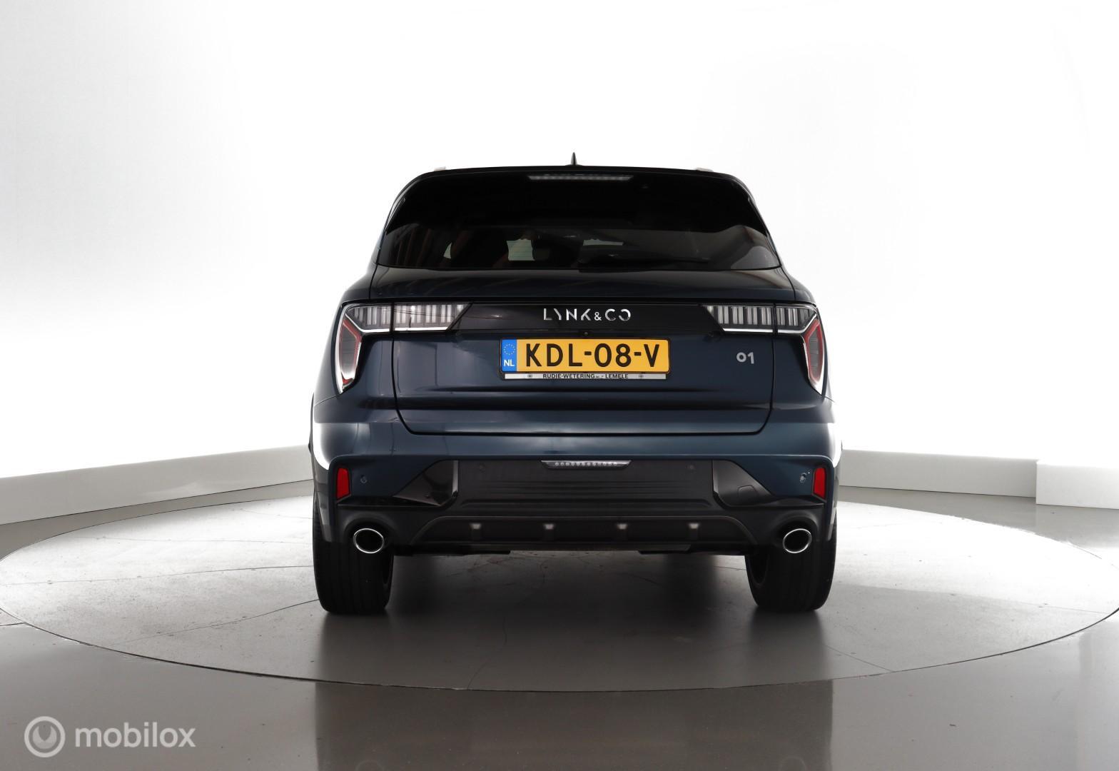 Foto van LYNK & Co 01