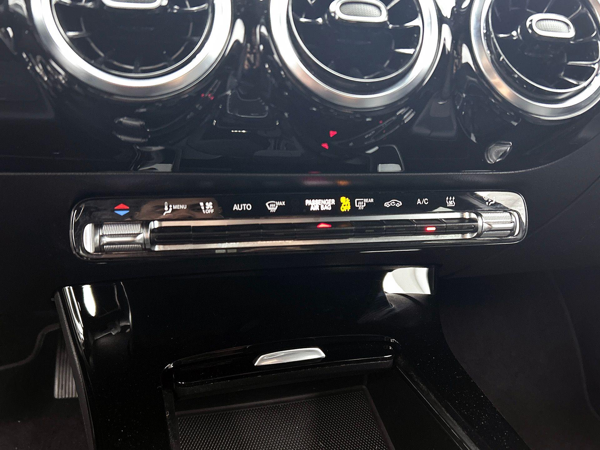 Foto van Mercedes-Benz A 250 E