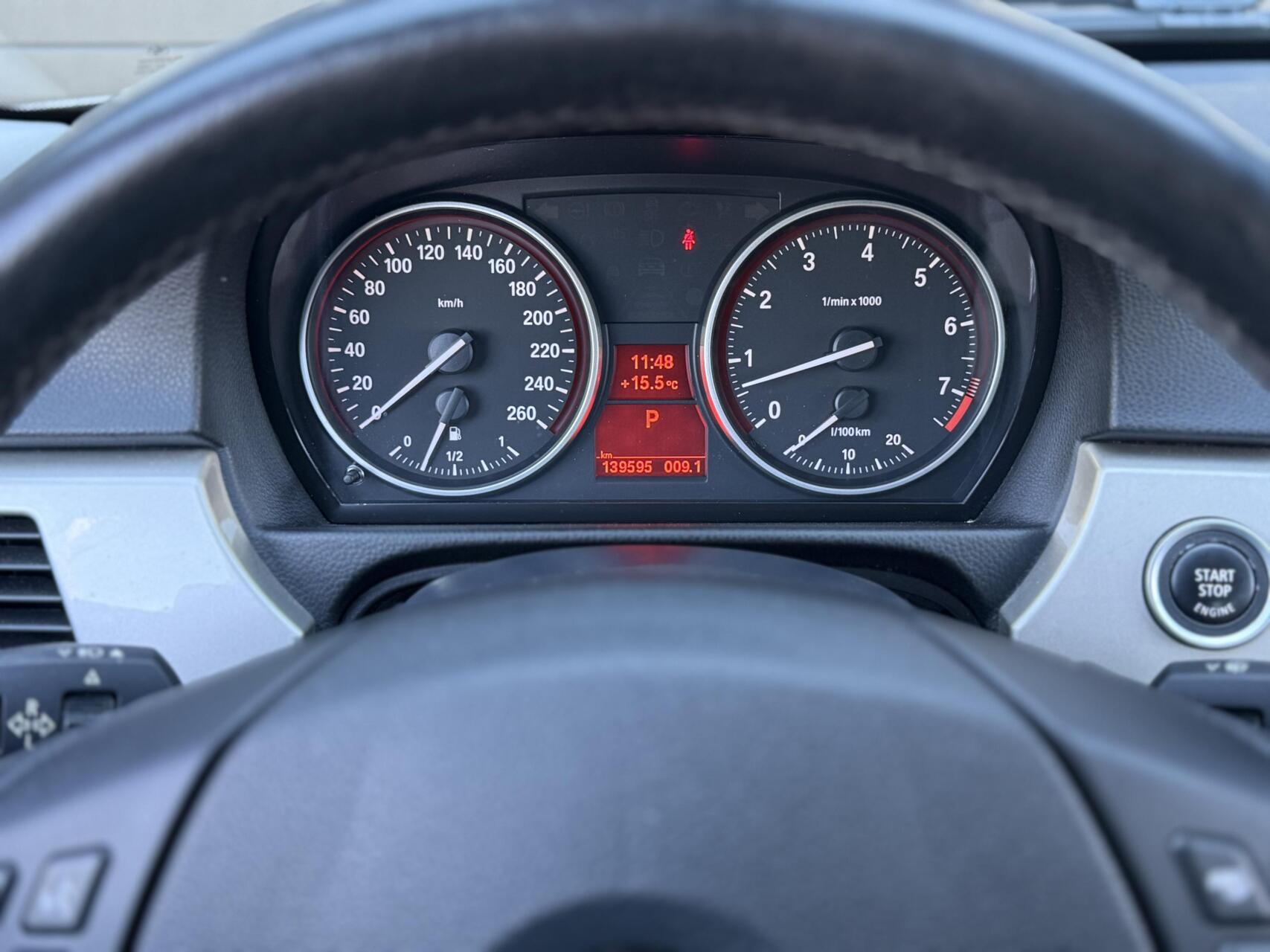 Foto van BMW 325i xDrive