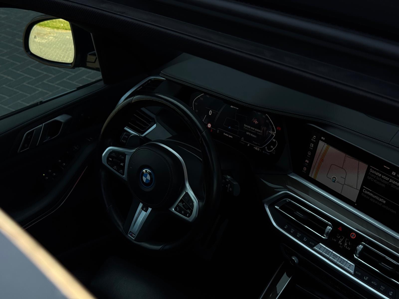 Foto van BMW X5 Xdrive45e