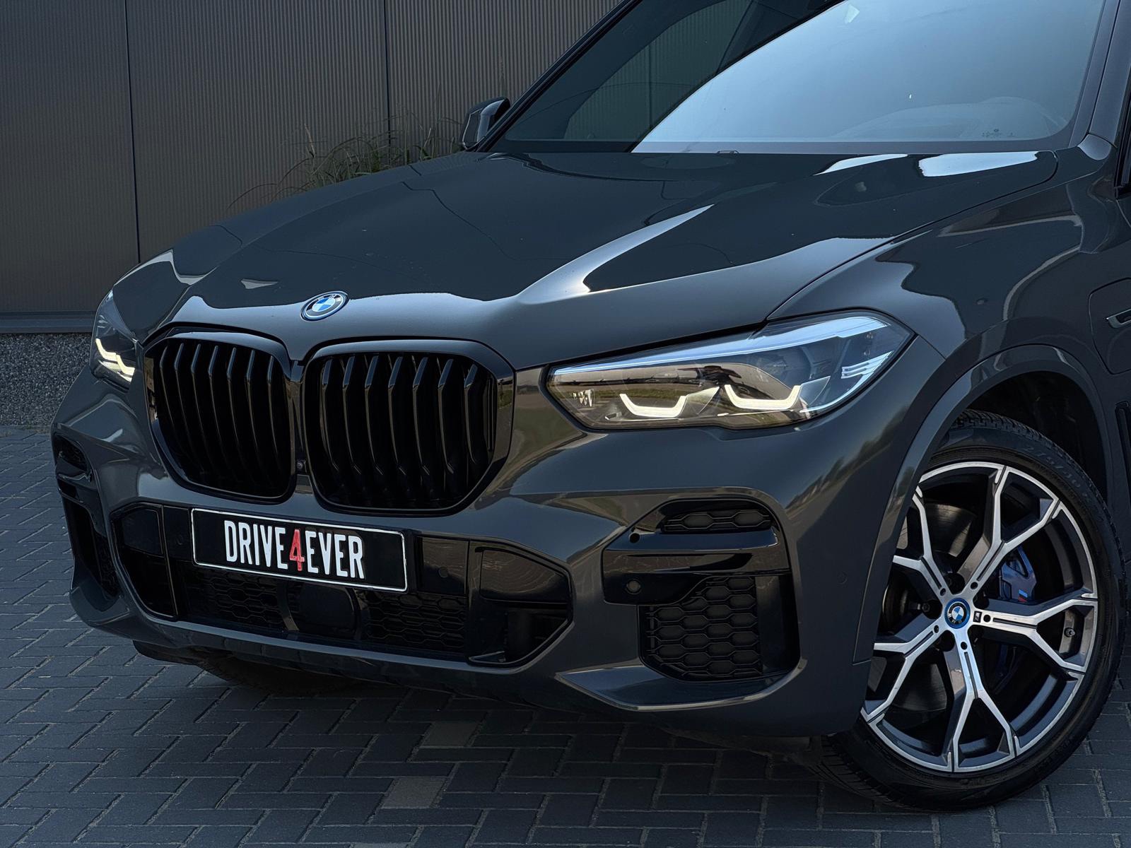 Foto van BMW X5 Xdrive45e