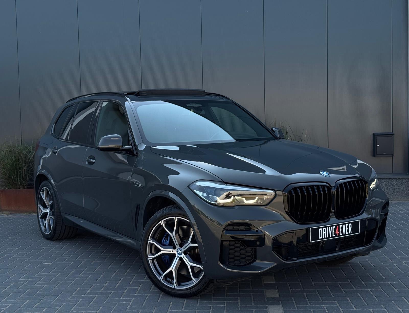 Foto van BMW X5 Xdrive45e