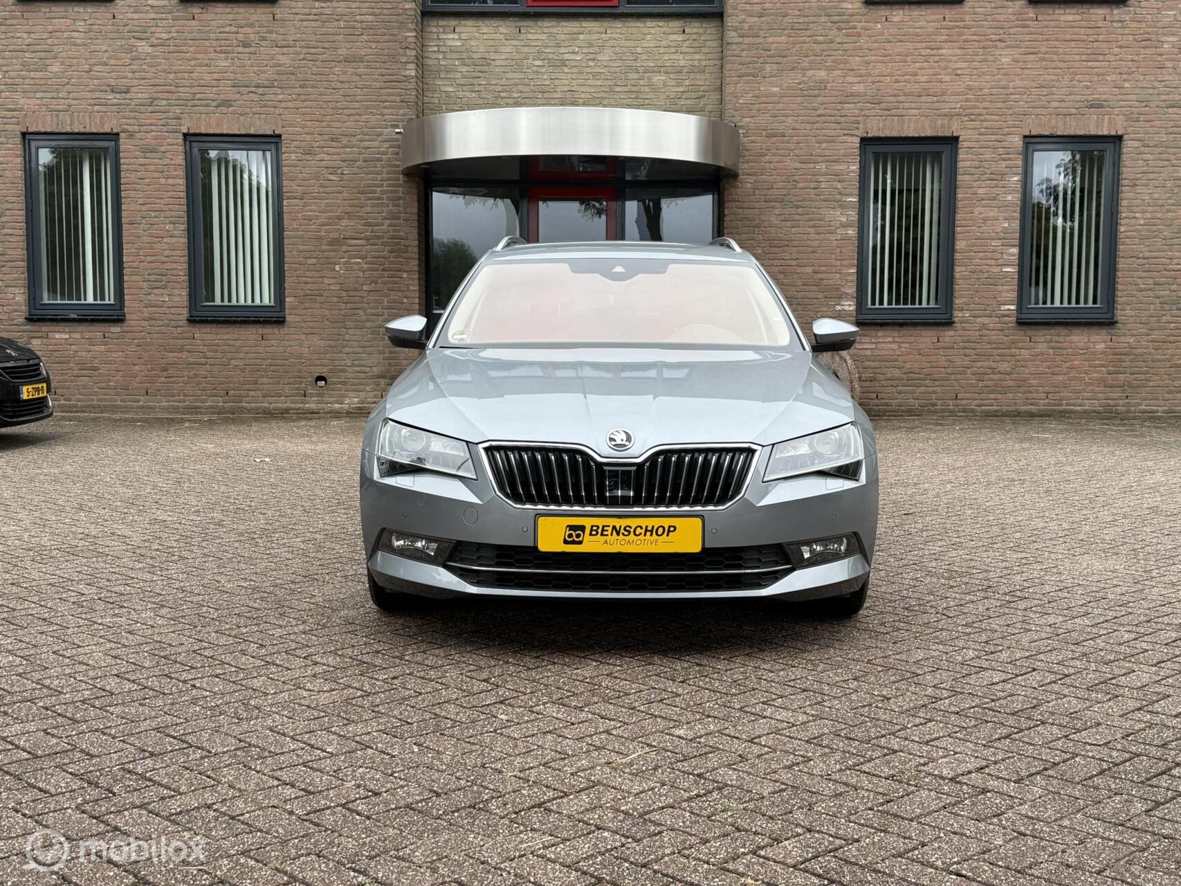Foto van Skoda Superb Combi