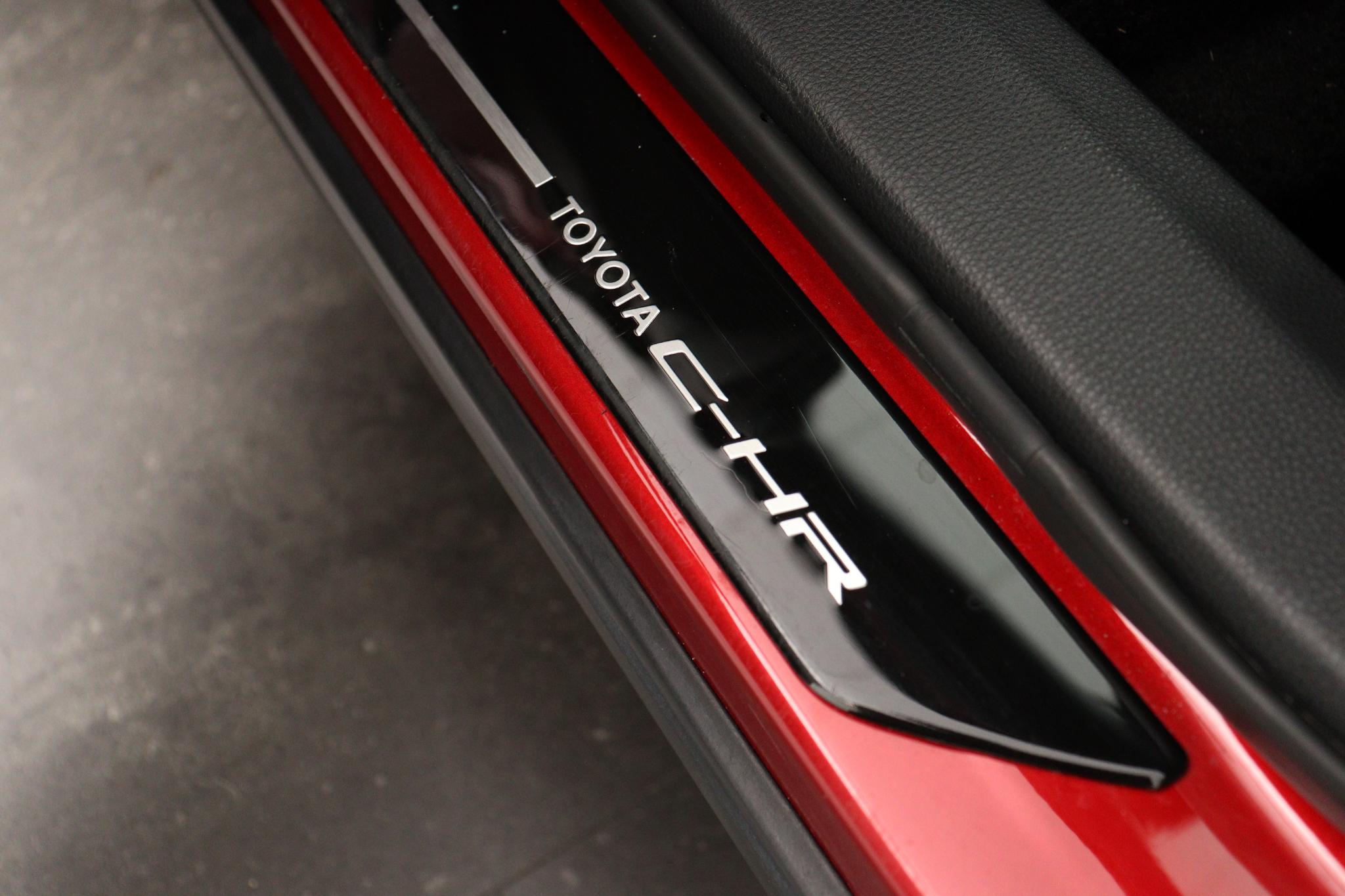 Foto van Toyota C-hr