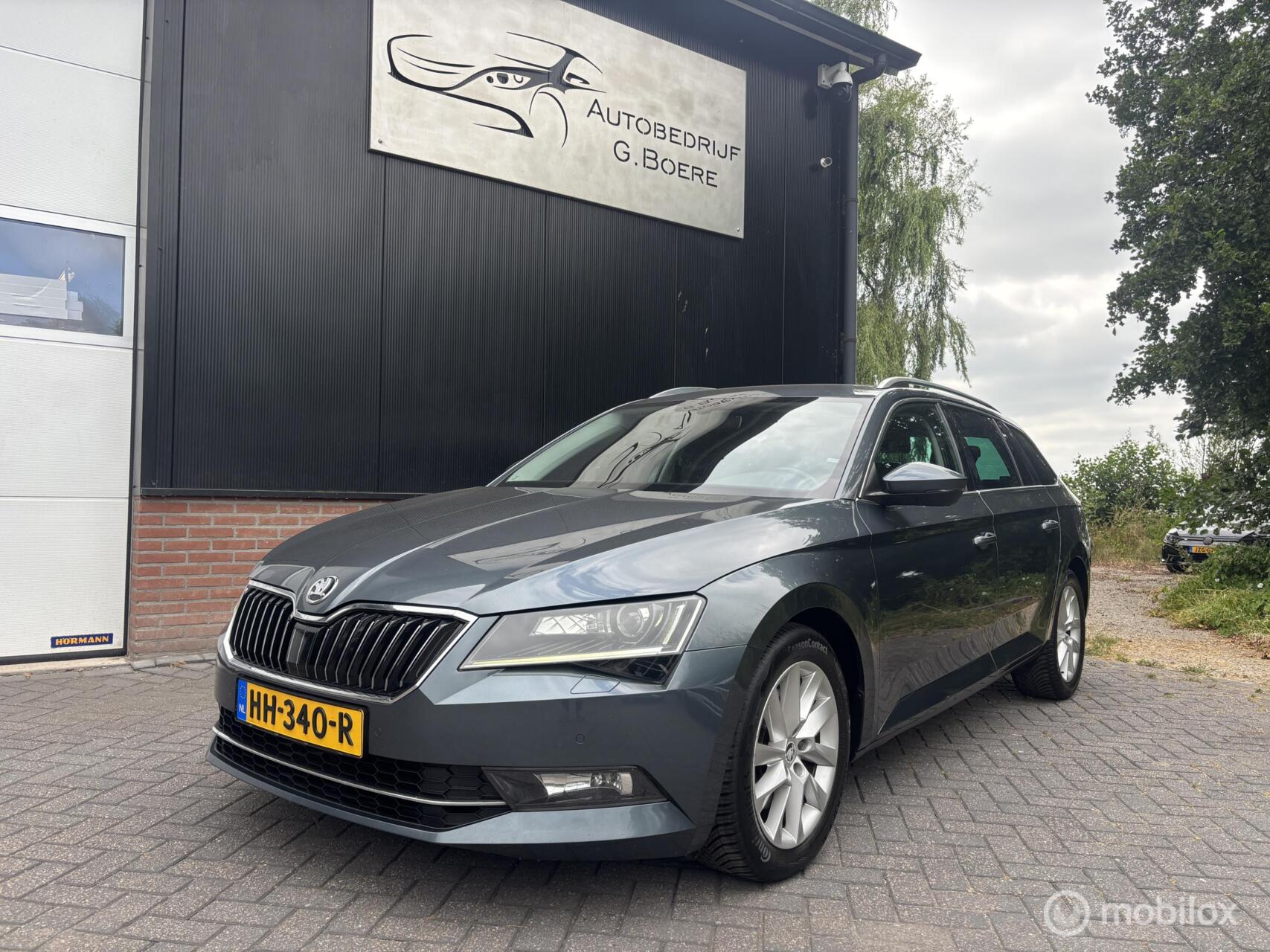 Skoda Superb 1.6 TDI Active 2015 - voorkant
