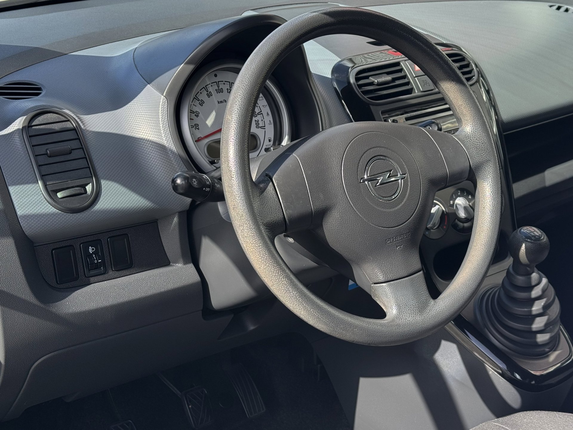 Foto van Opel Agila