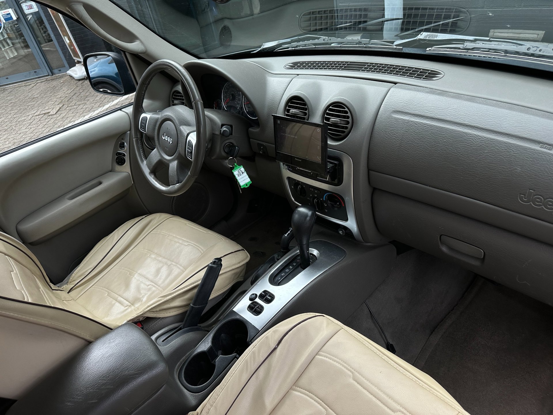 Foto van Jeep Cherokee