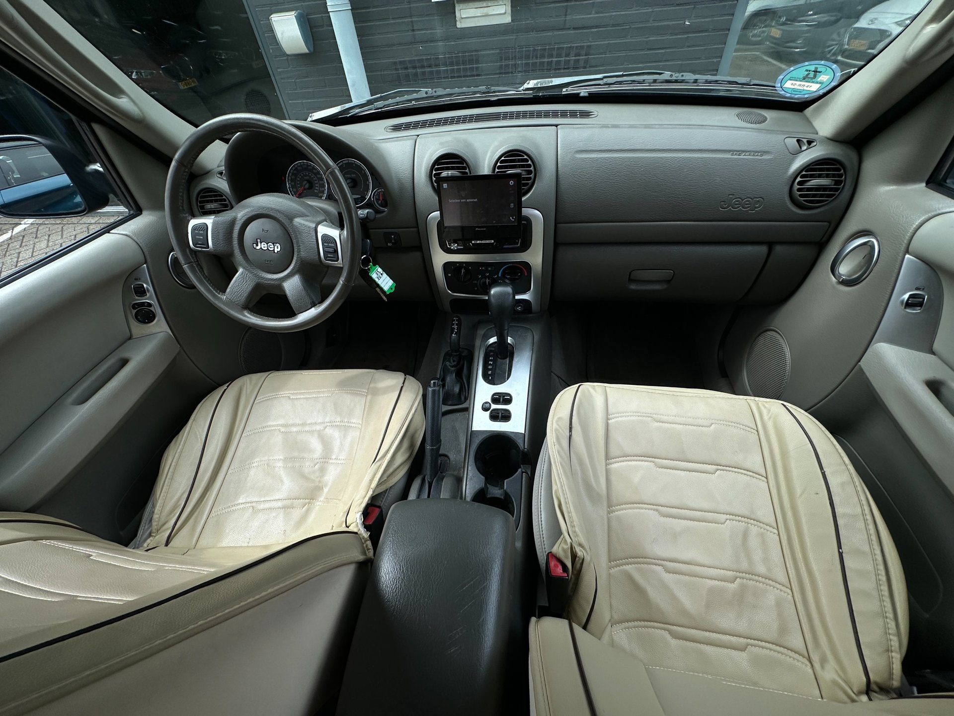 Foto van Jeep Cherokee